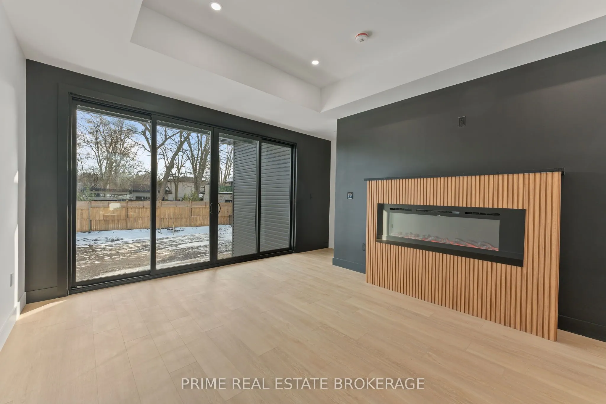 417 Baseline Road E