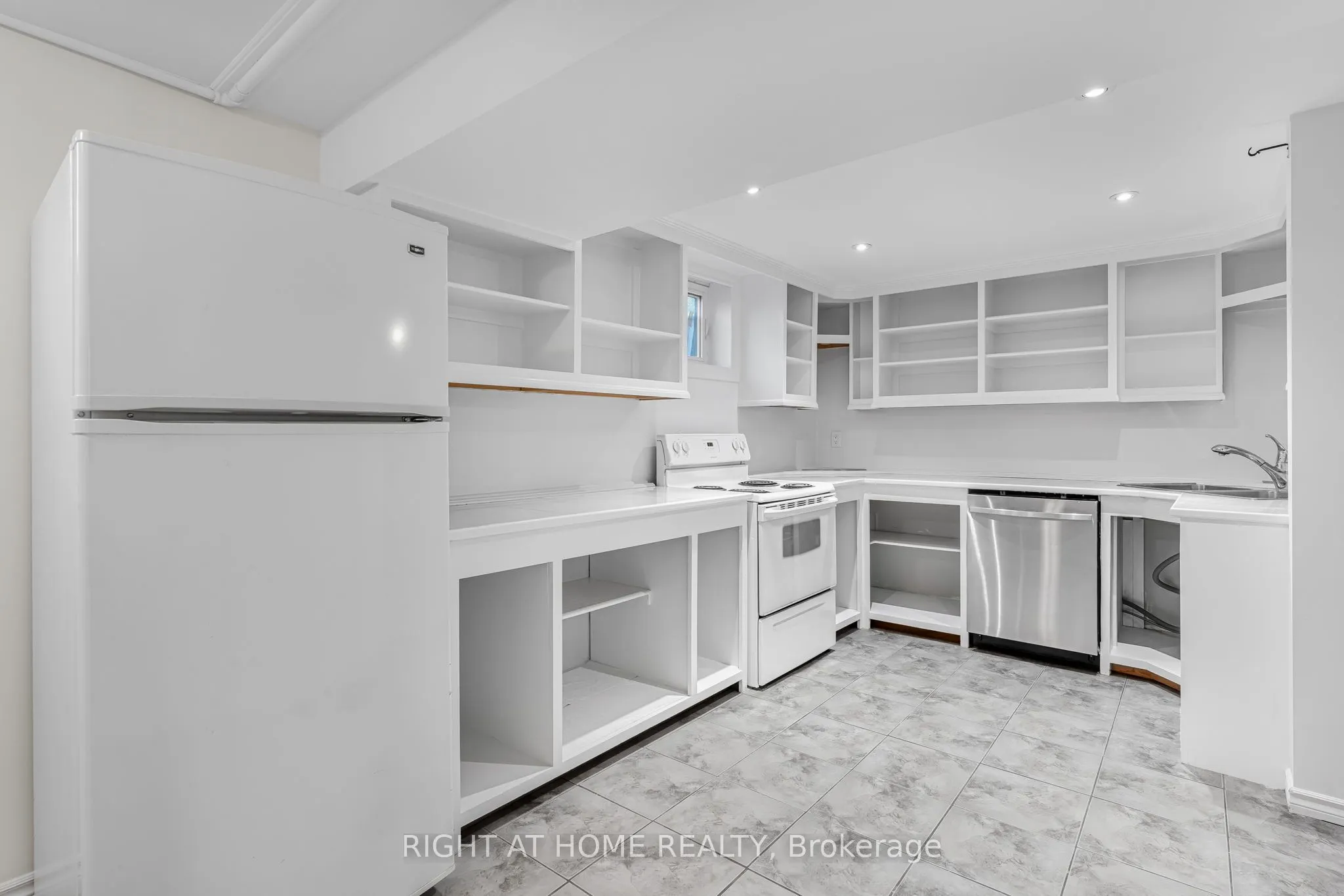 6874 Waters Avenue, #Lower