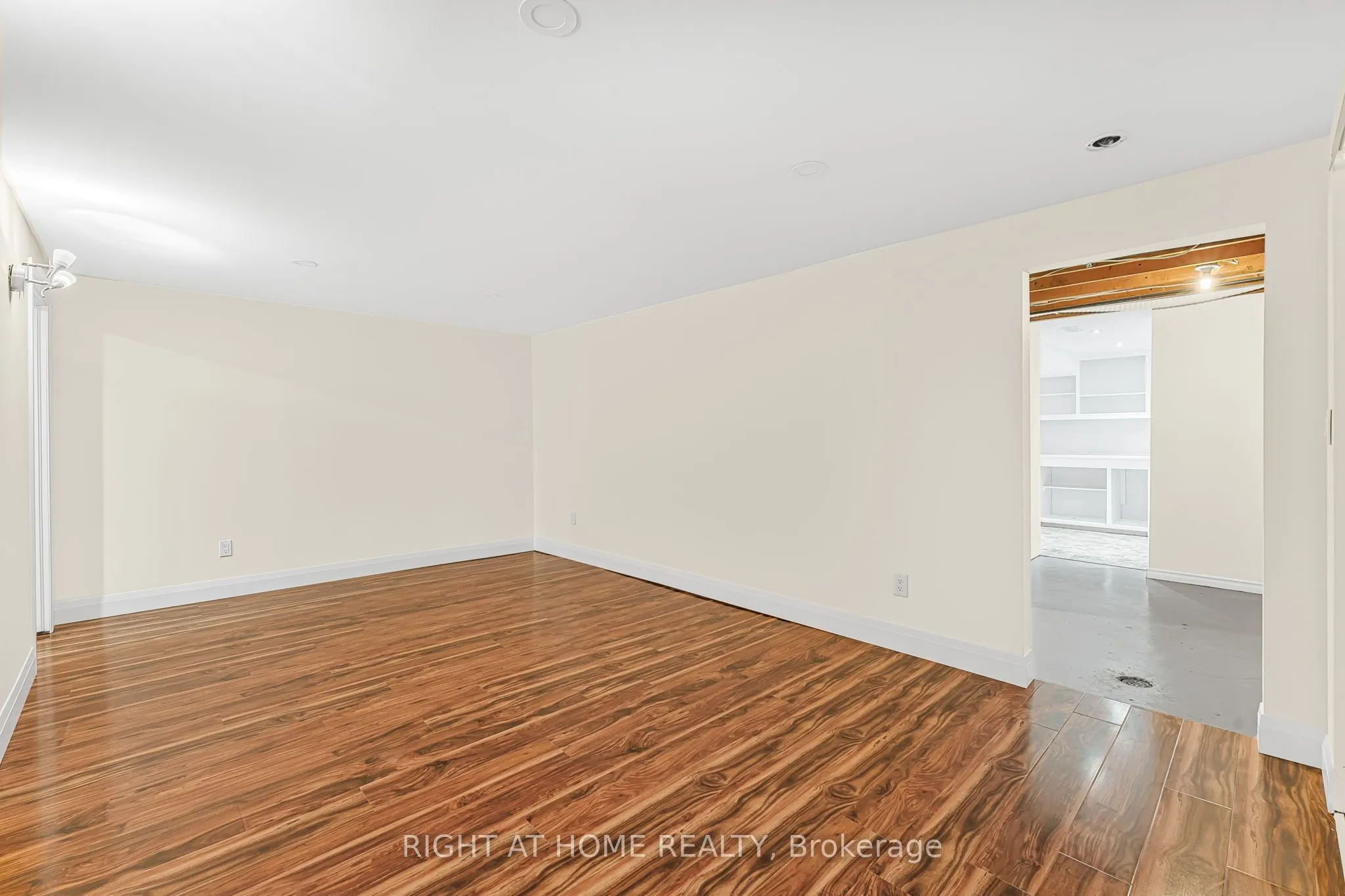 6874 Waters Avenue, #Lower