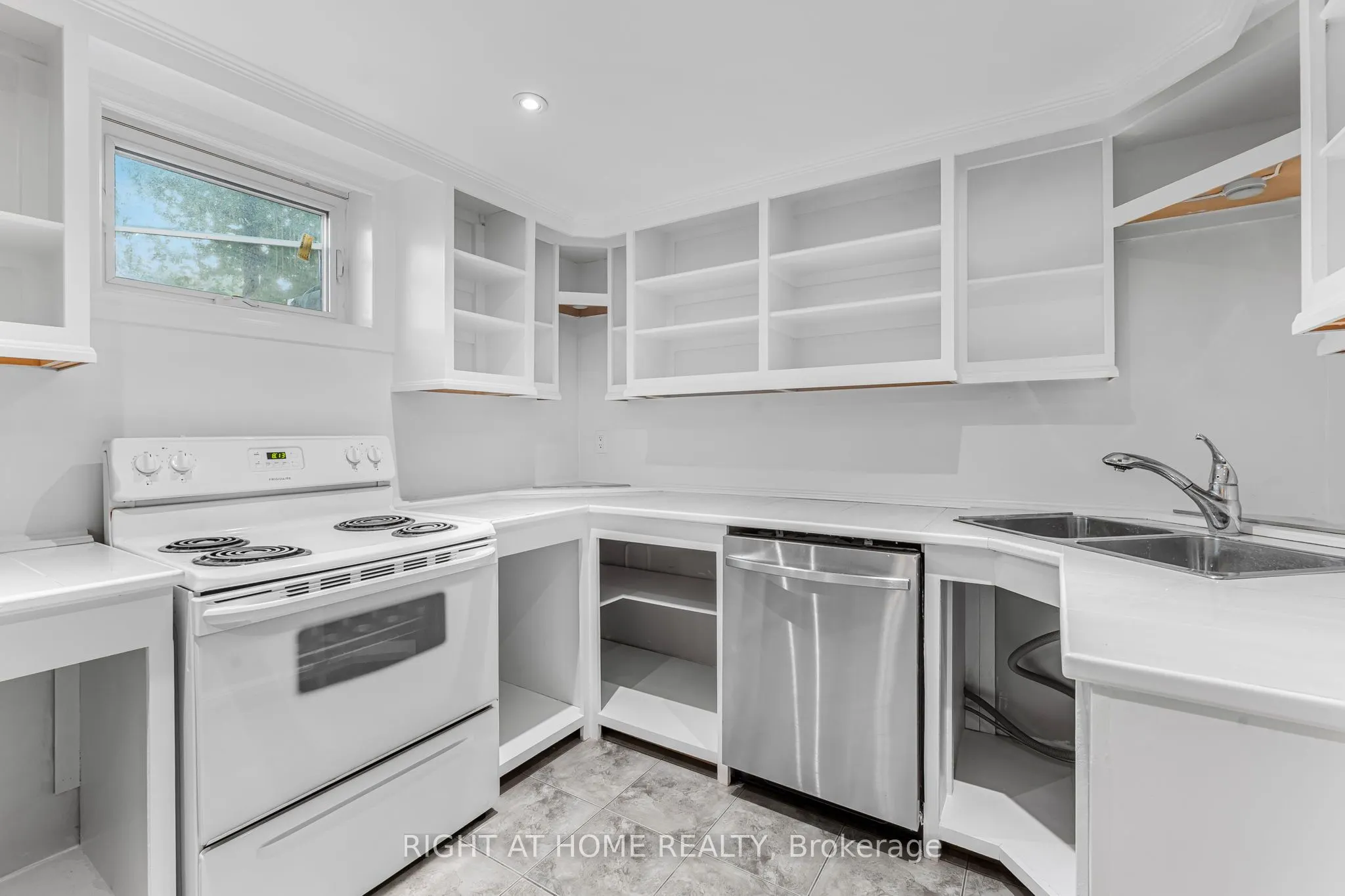 6874 Waters Avenue, #Lower