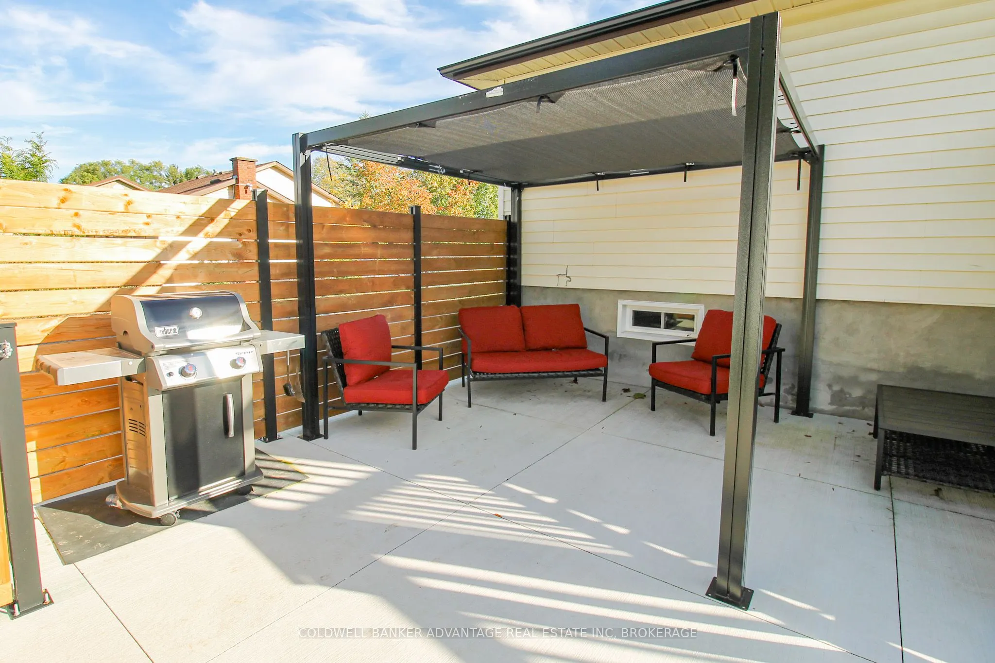 42 Newleaf Crescent