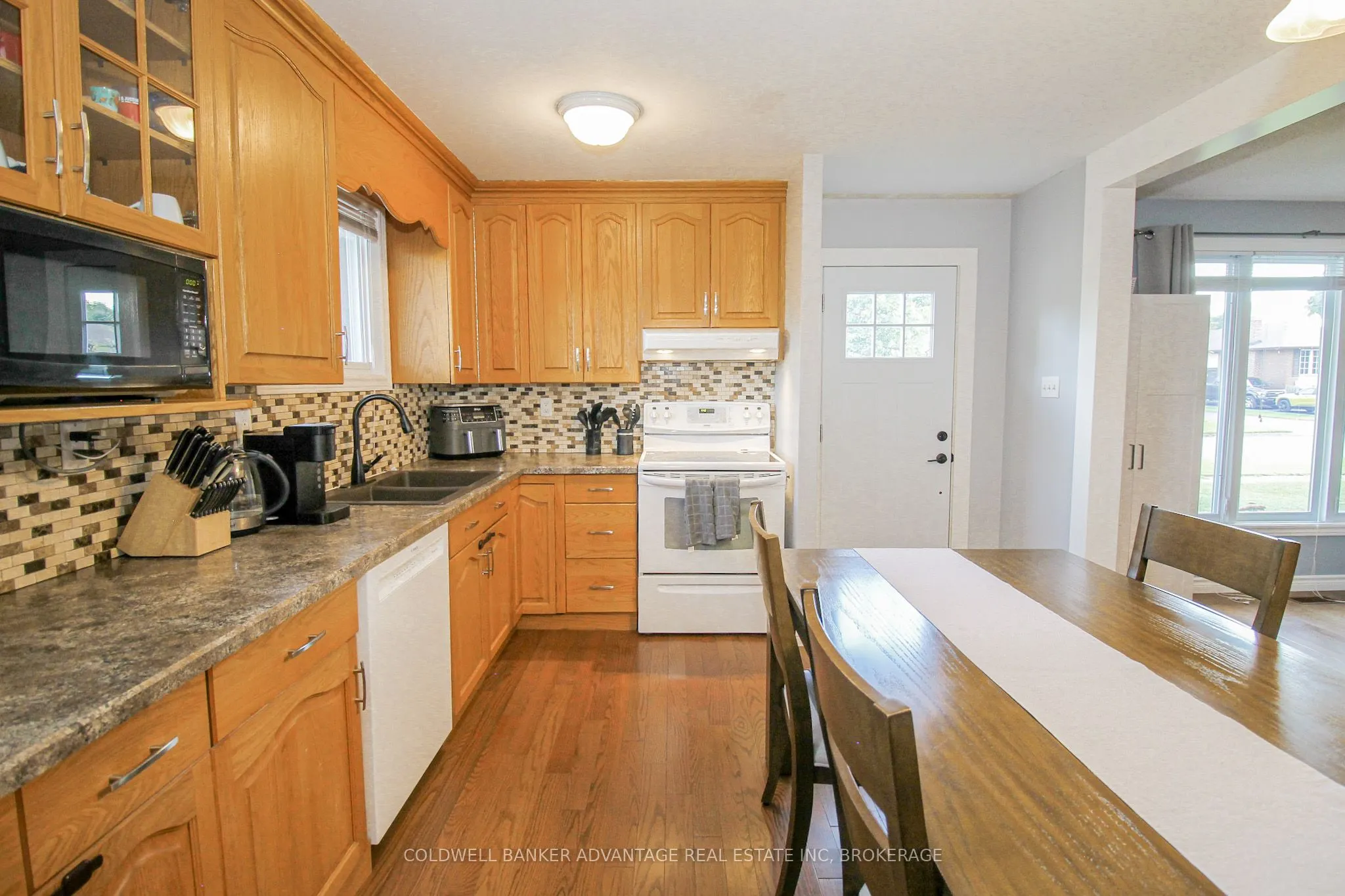 42 Newleaf Crescent