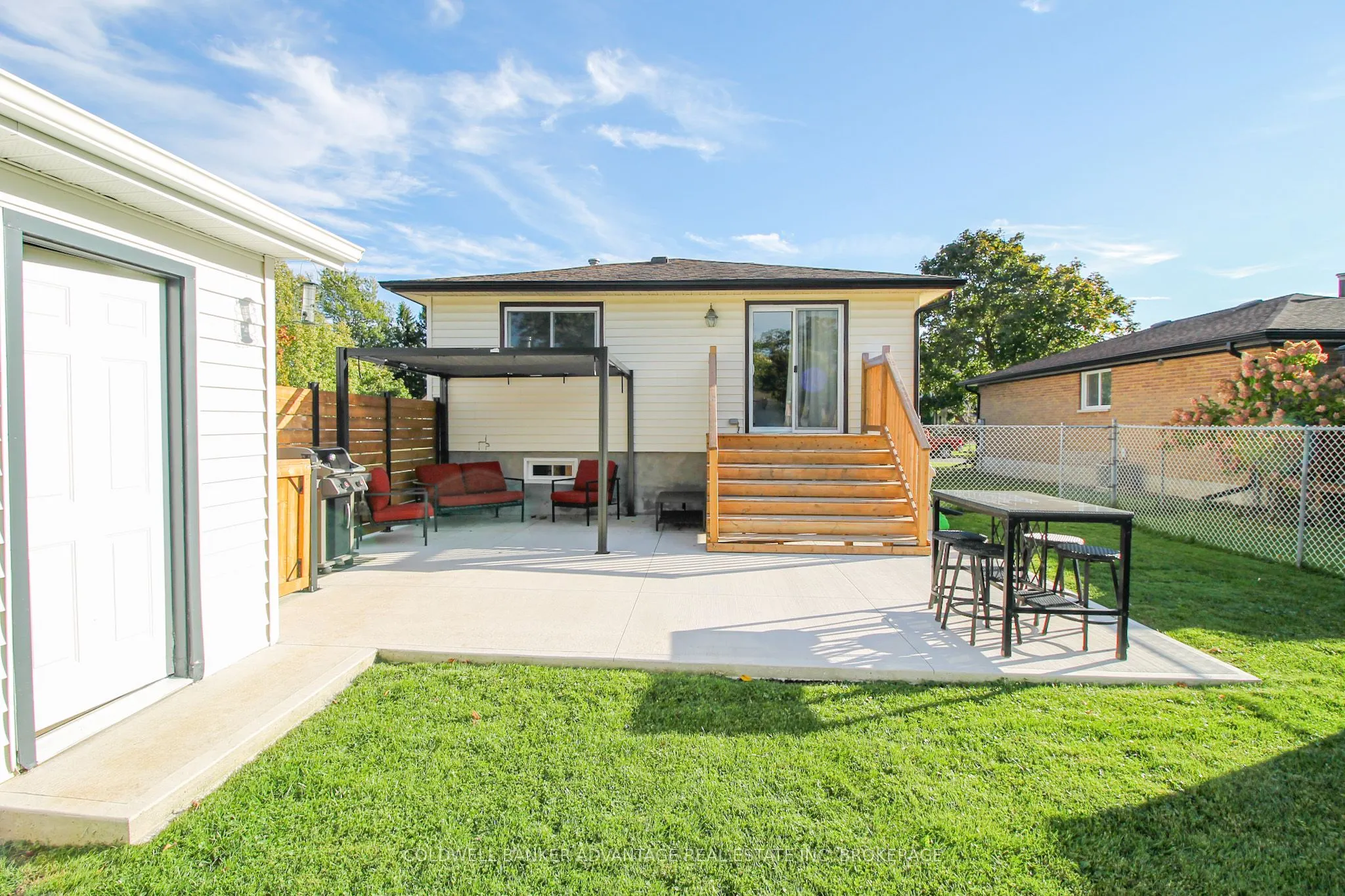 42 Newleaf Crescent