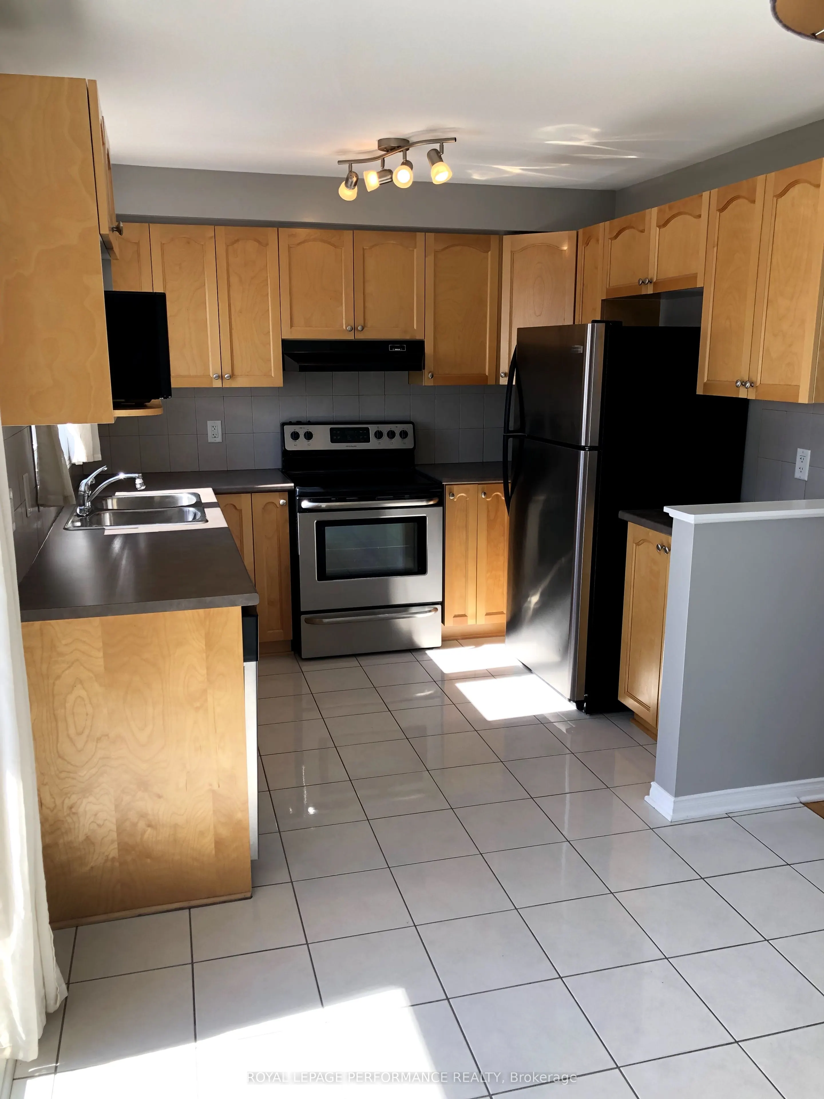 294 Tivoli Private, #18