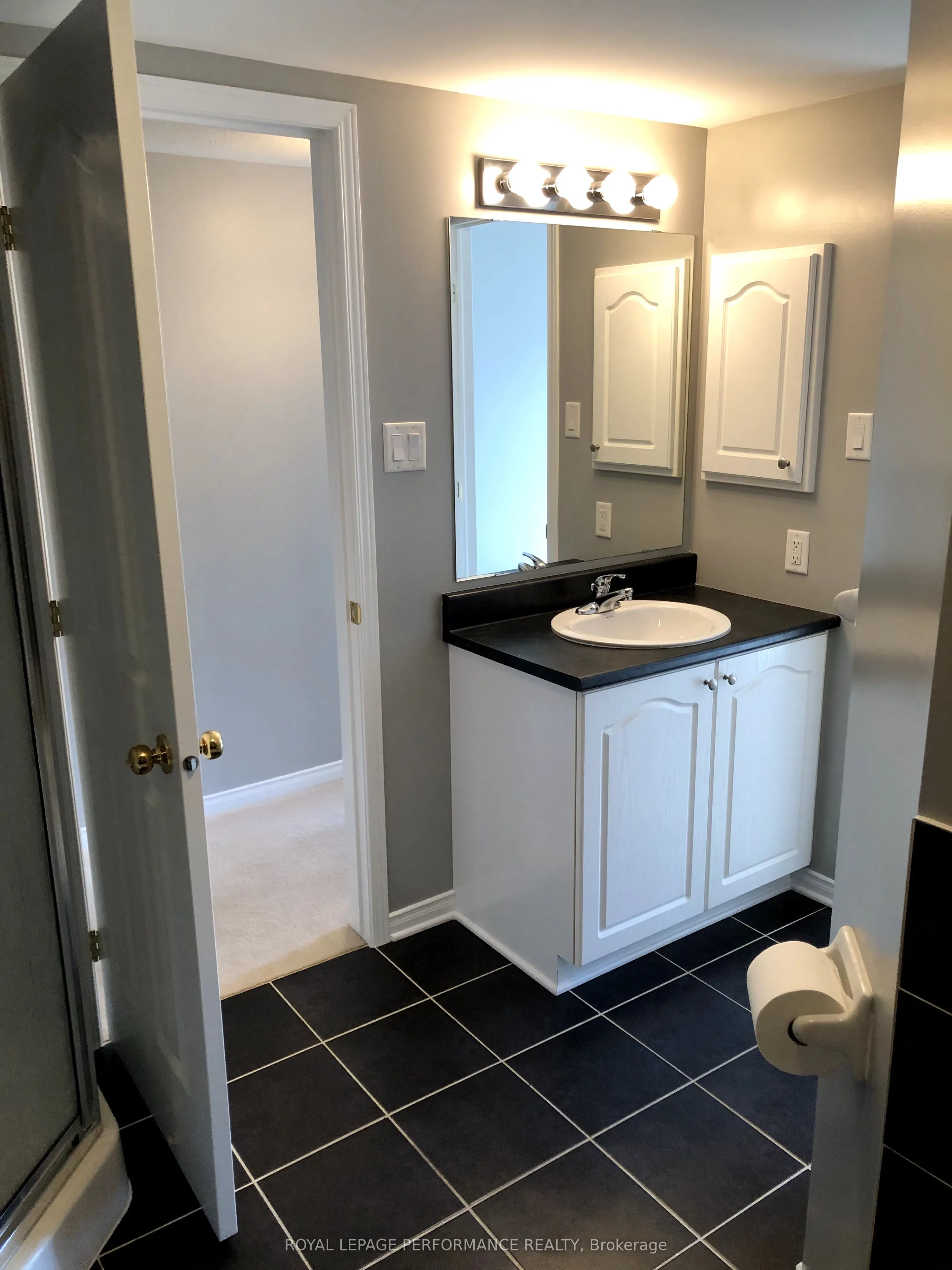294 Tivoli Private, #18