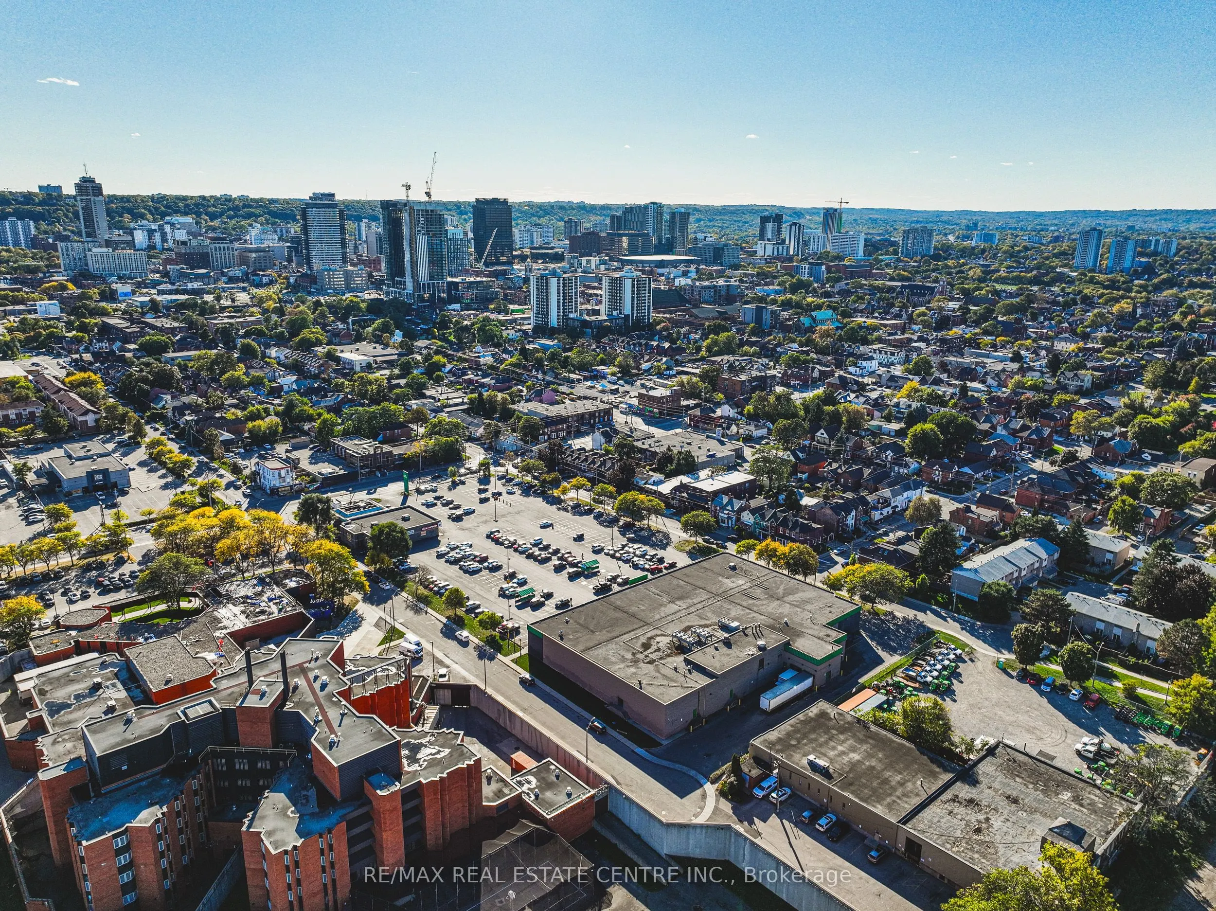 215 Mary Street