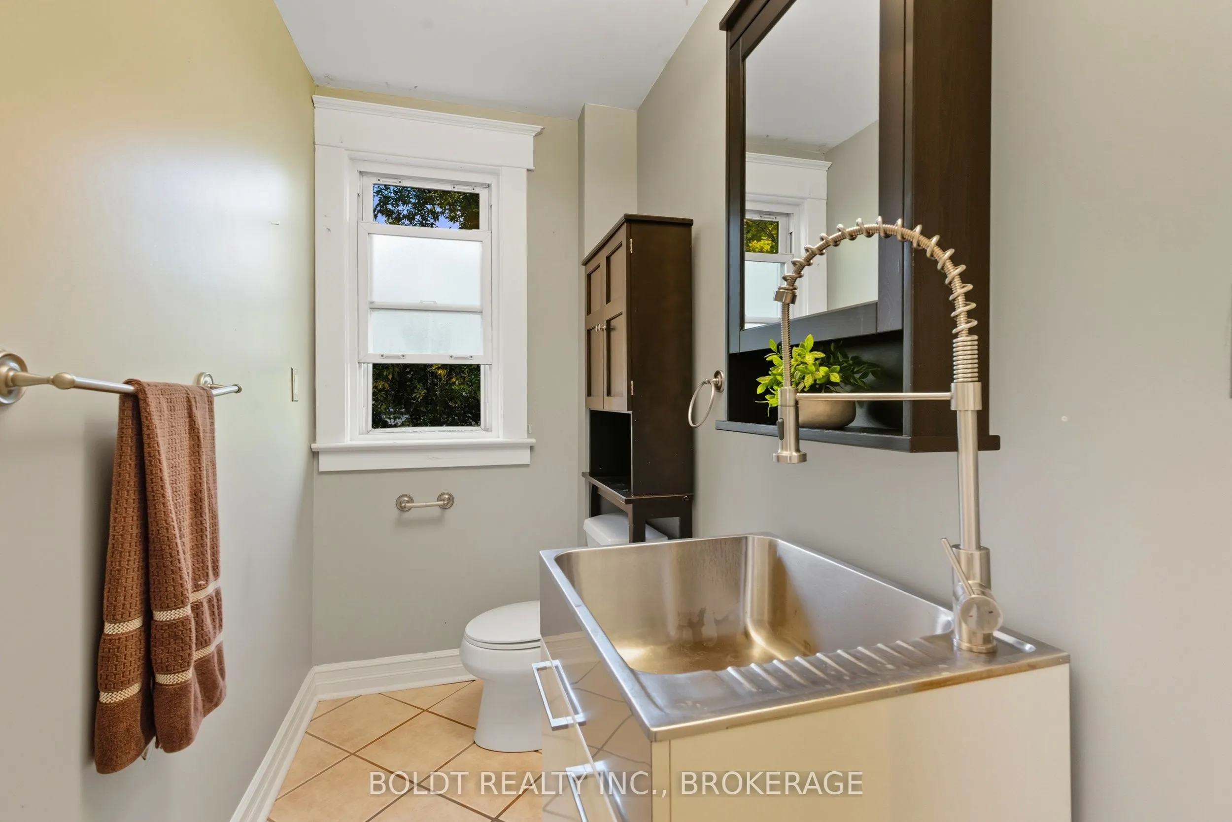 26 Currie Street