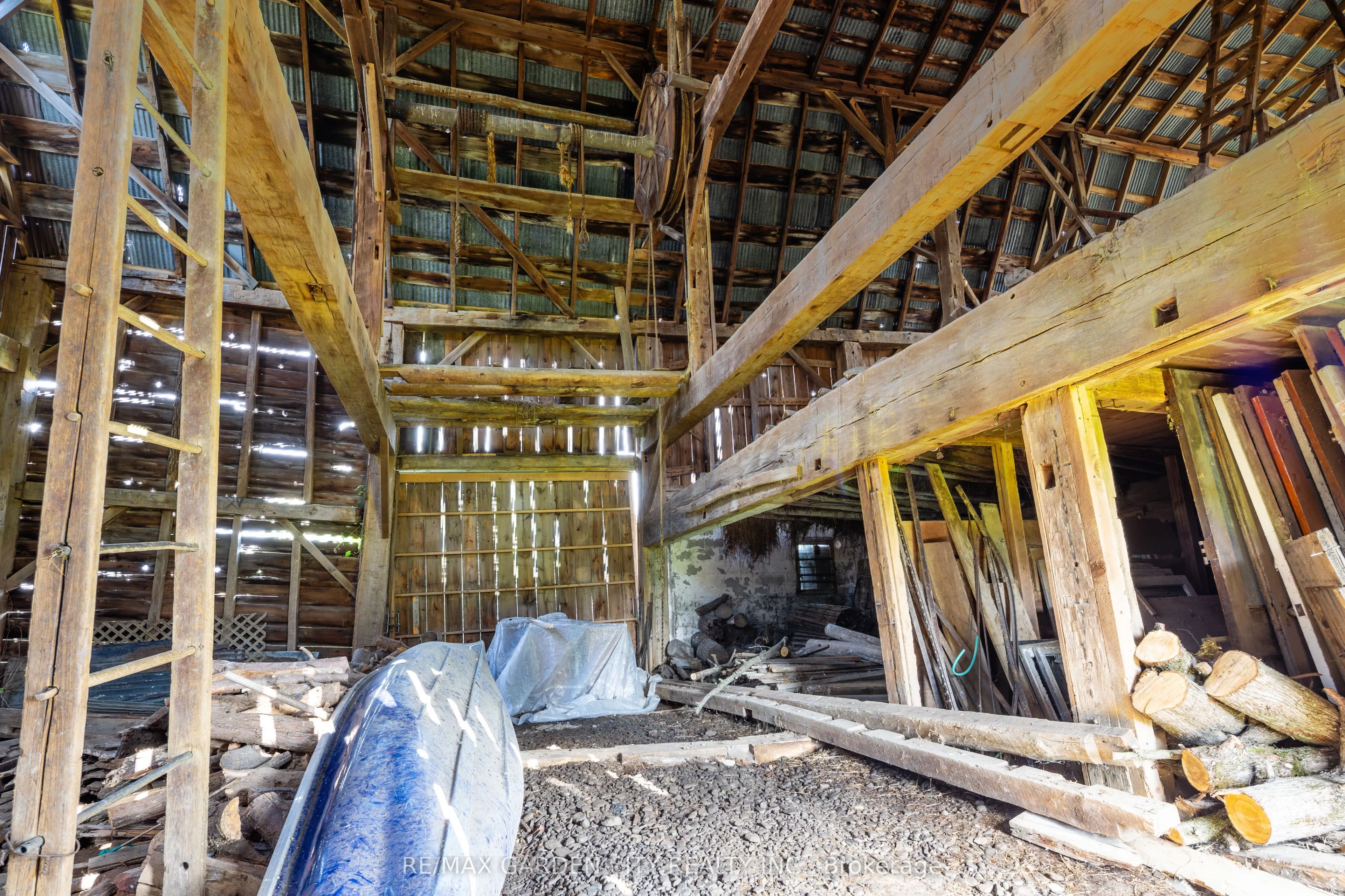 2432 Seburn Road