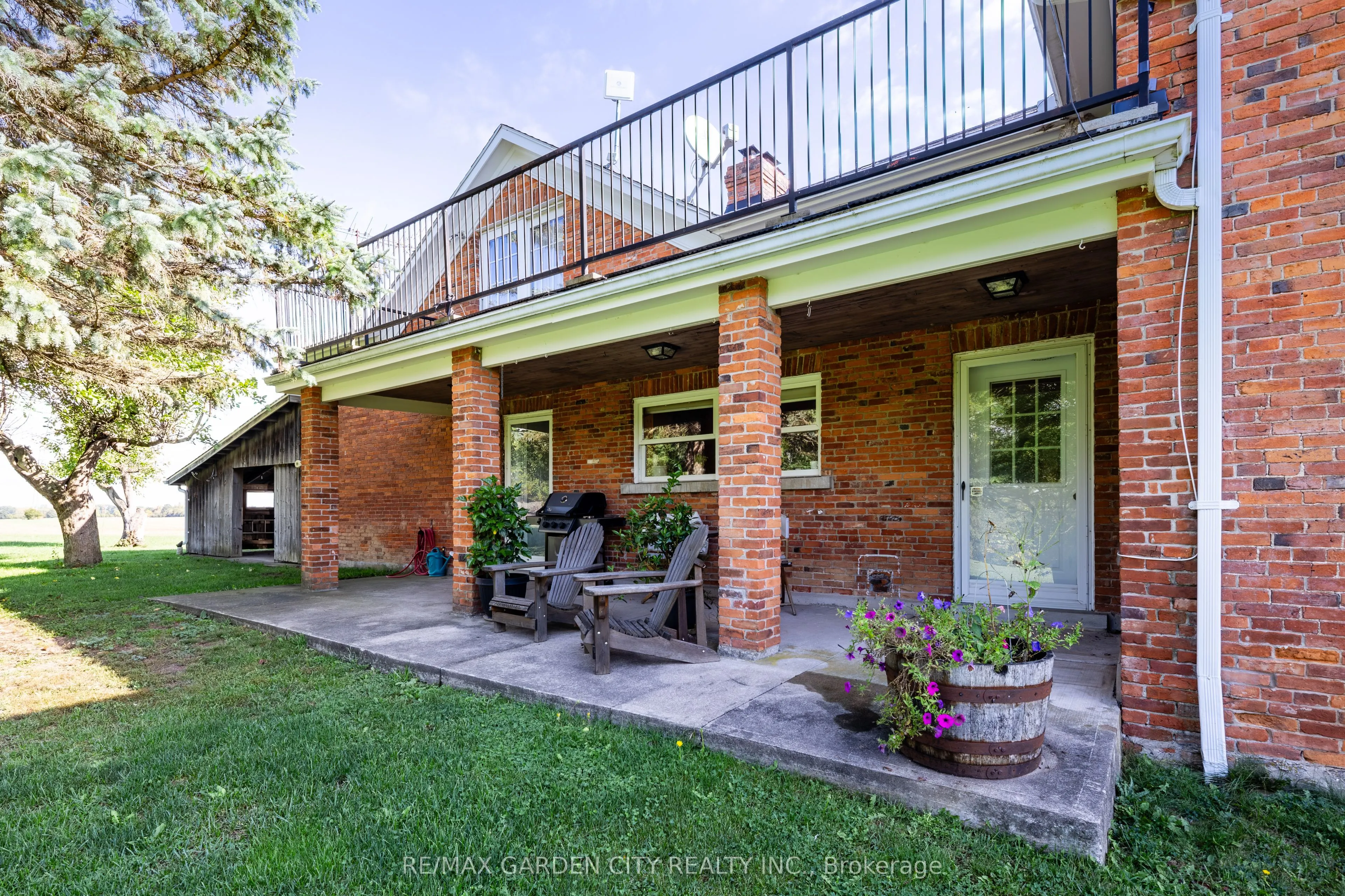 2432 Seburn Road