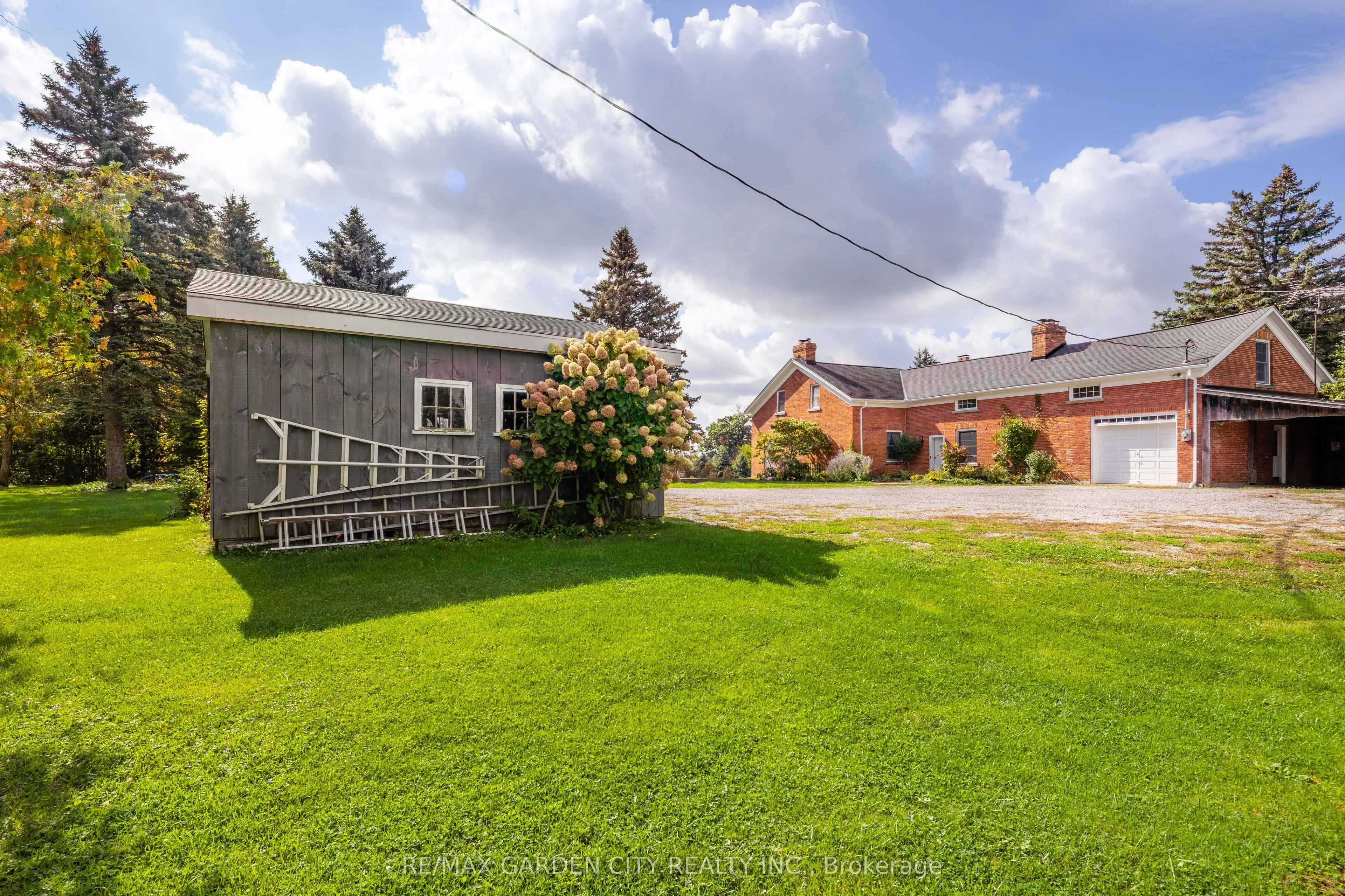 2432 Seburn Road