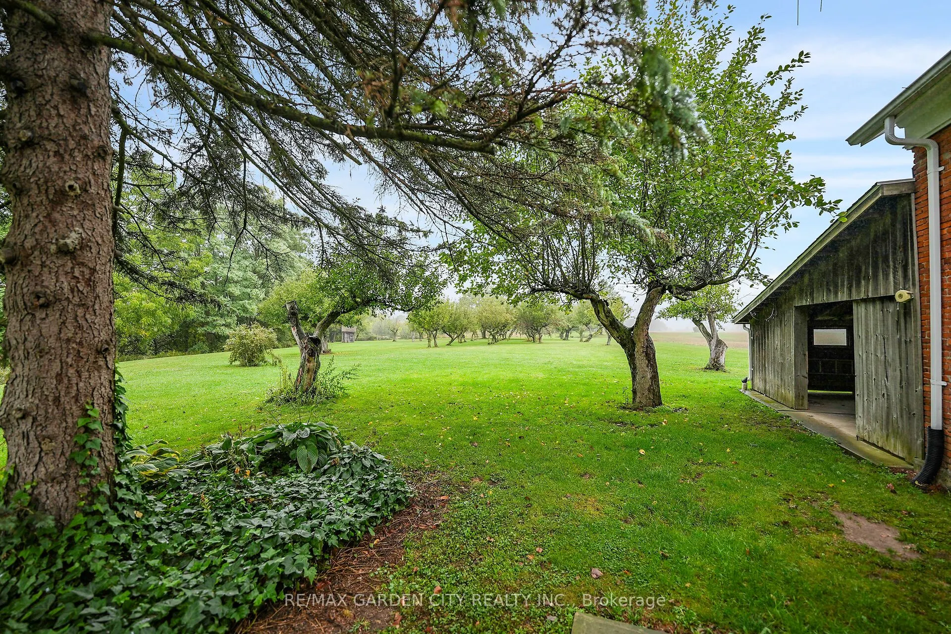 2432 Seburn Road