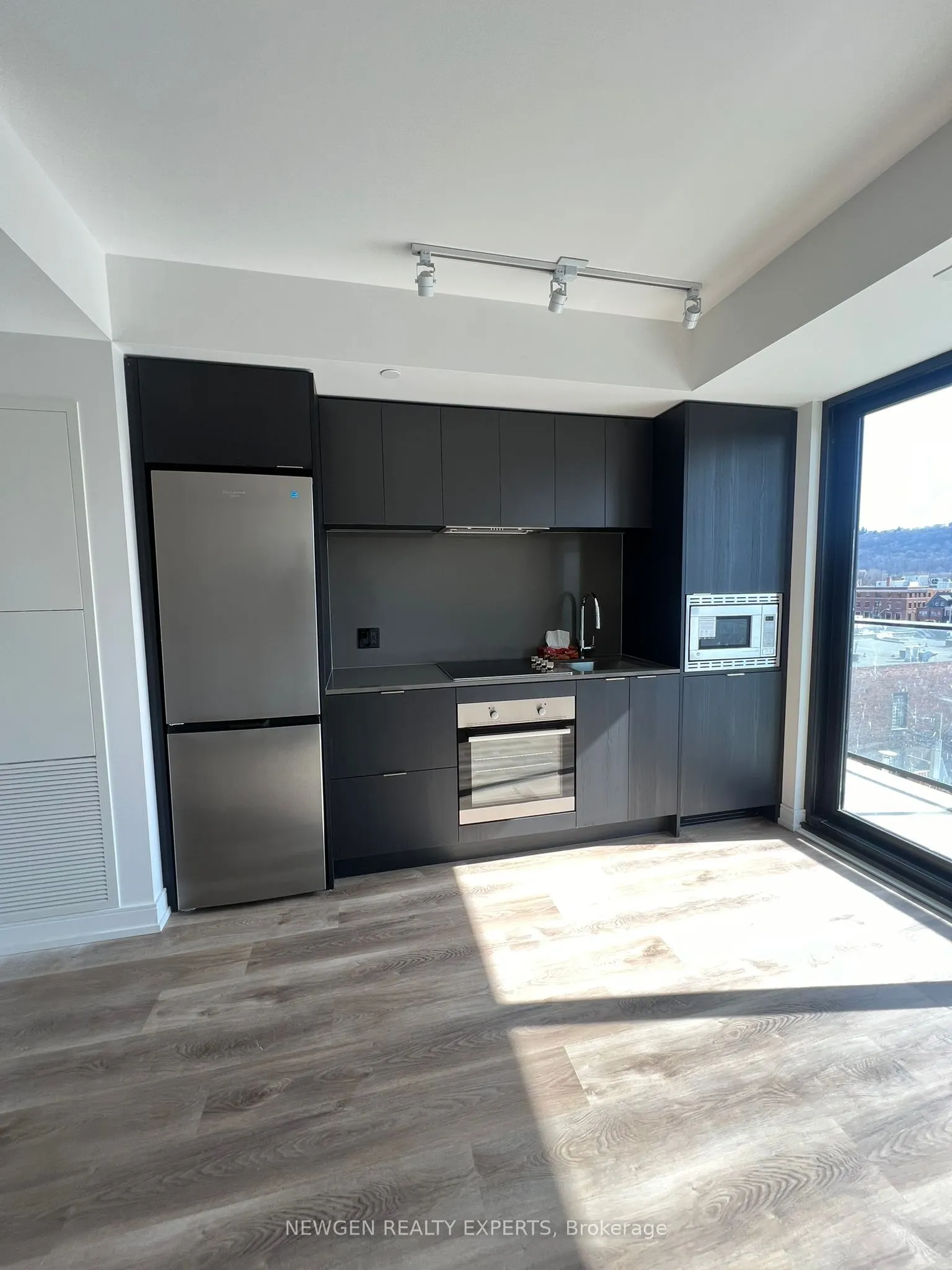 1 Jarvis Street, #603
