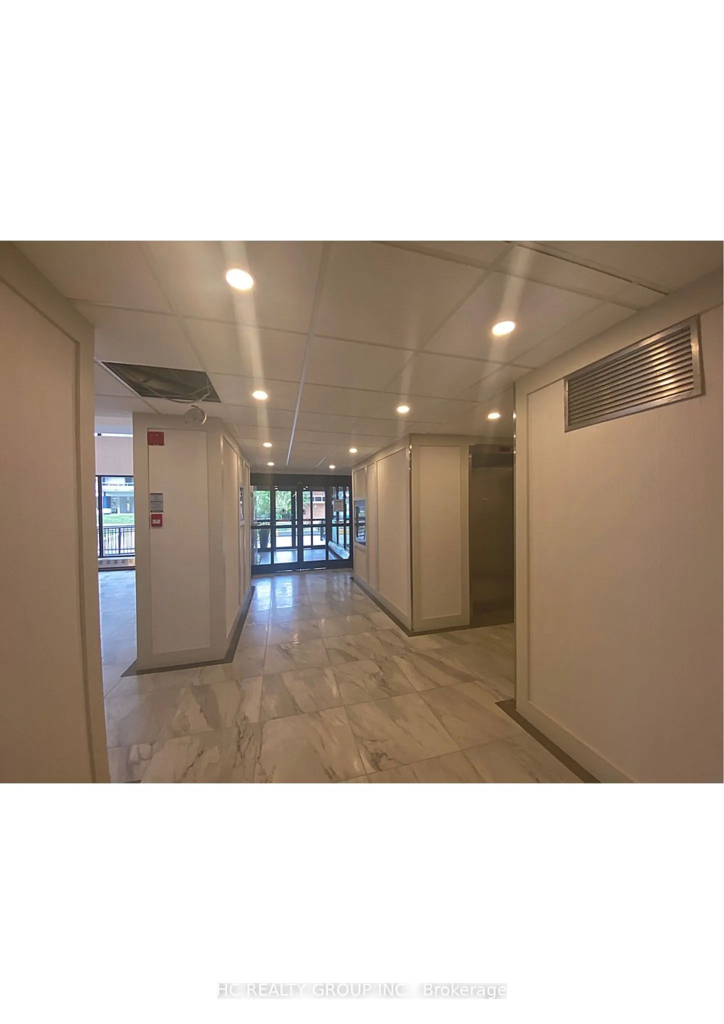 150 Charlton Avenue E, #1903