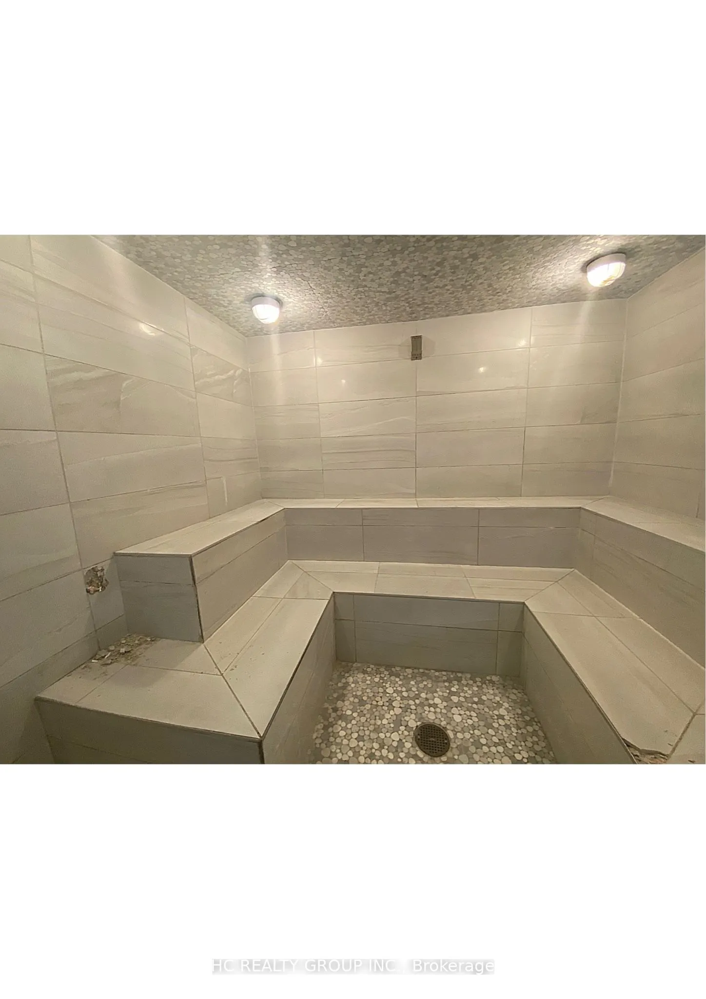 150 Charlton Avenue E, #1903