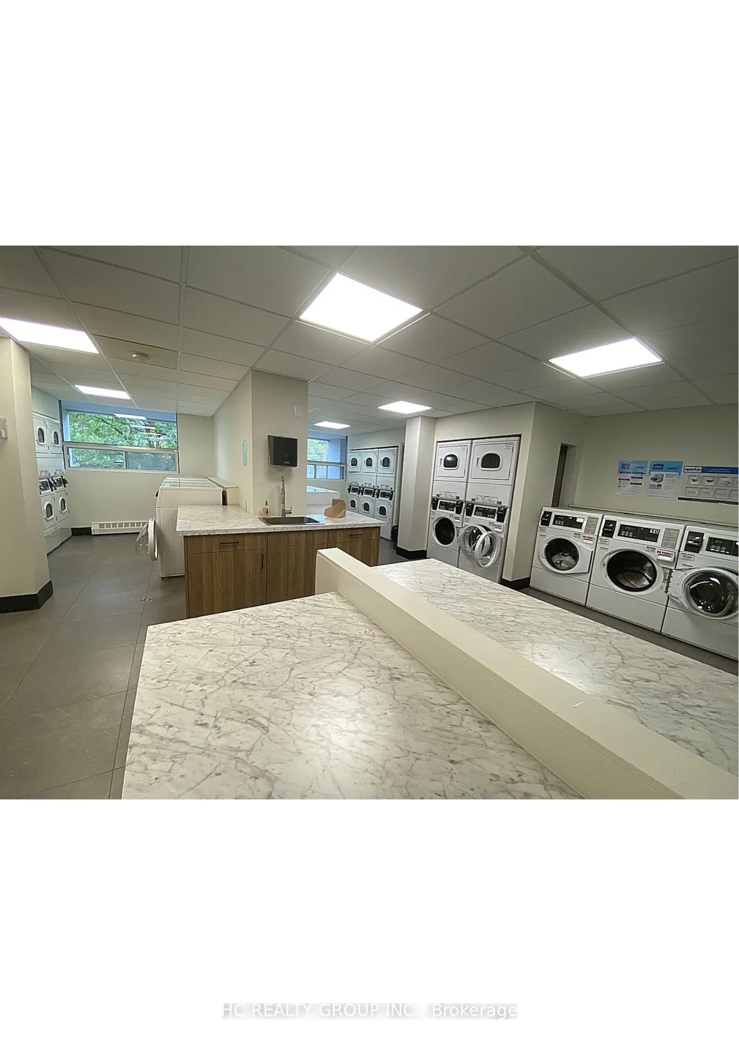 150 Charlton Avenue E, #1903