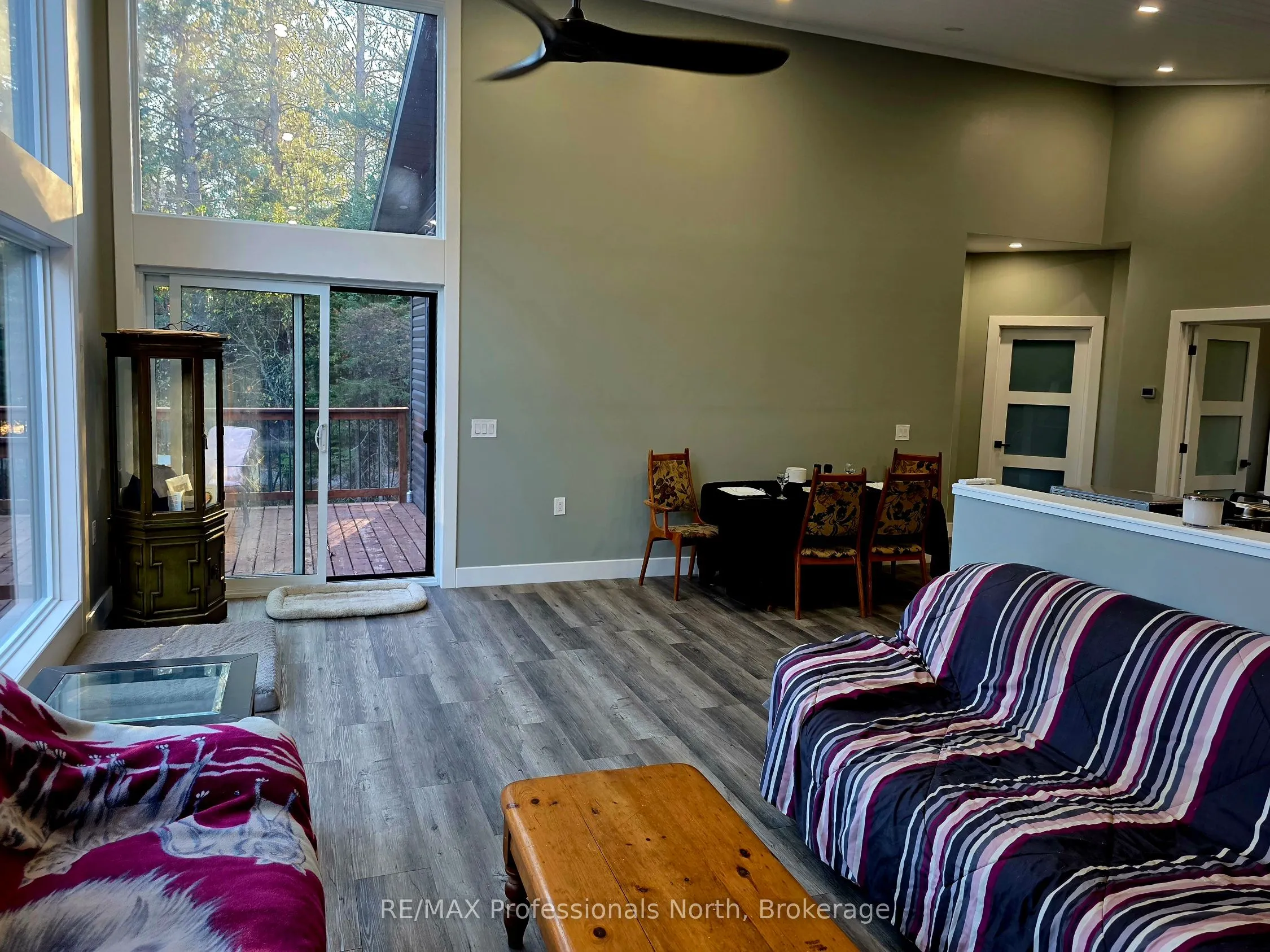 816 Second Avenue