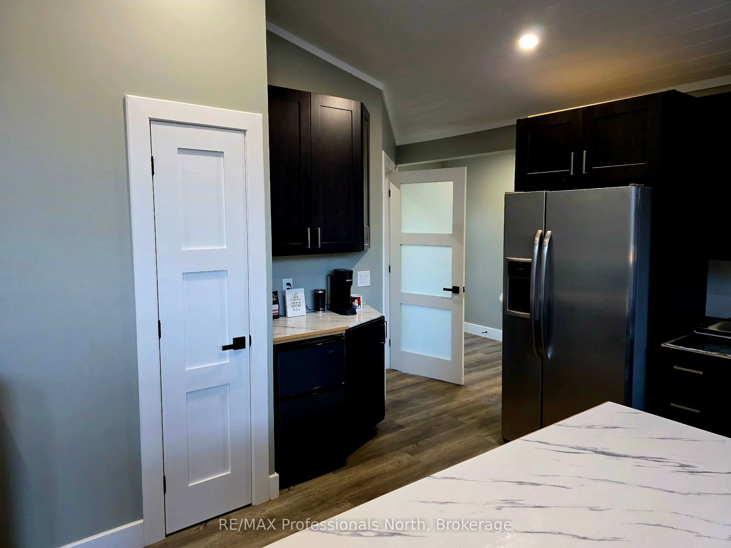 816 Second Avenue