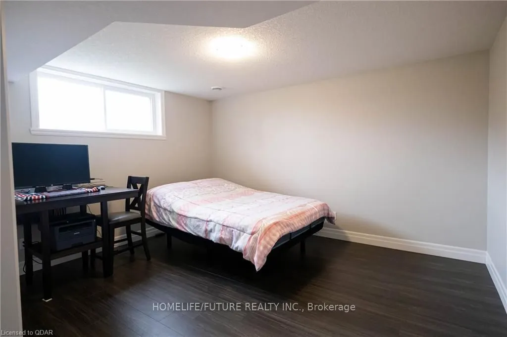 43 Chelford Crescent