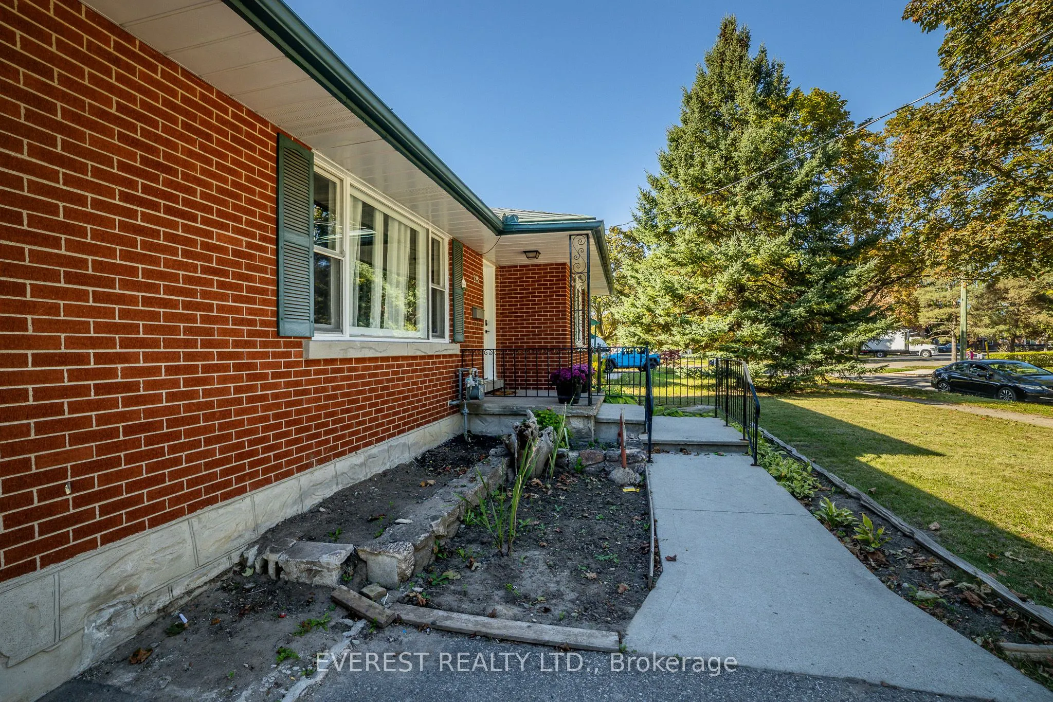 225 Woodhaven Road