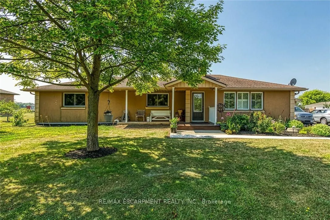 982 Highland Road E