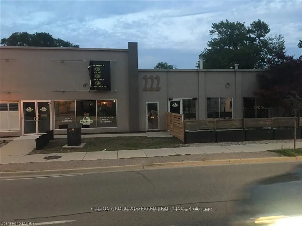 222 WELLINGTON Street, #102
