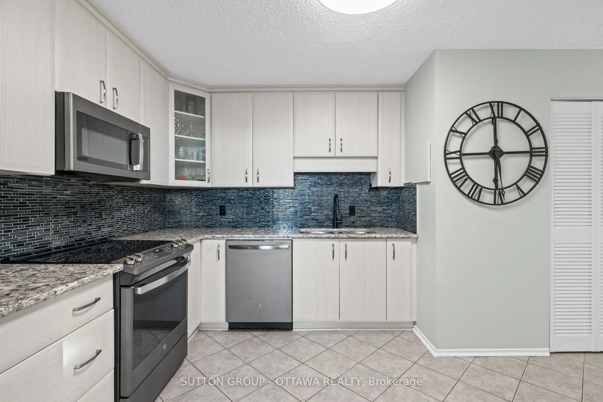 3360 Southgate Road, #2002