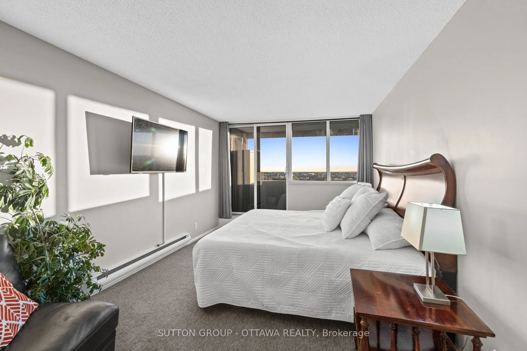 3360 Southgate Road, #2002