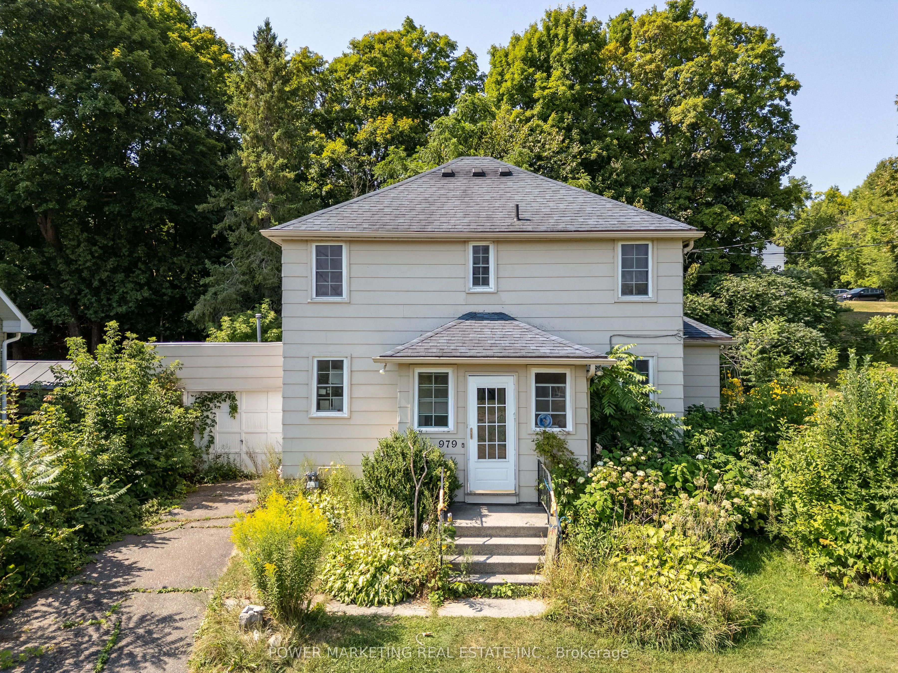 979 RIVER Road