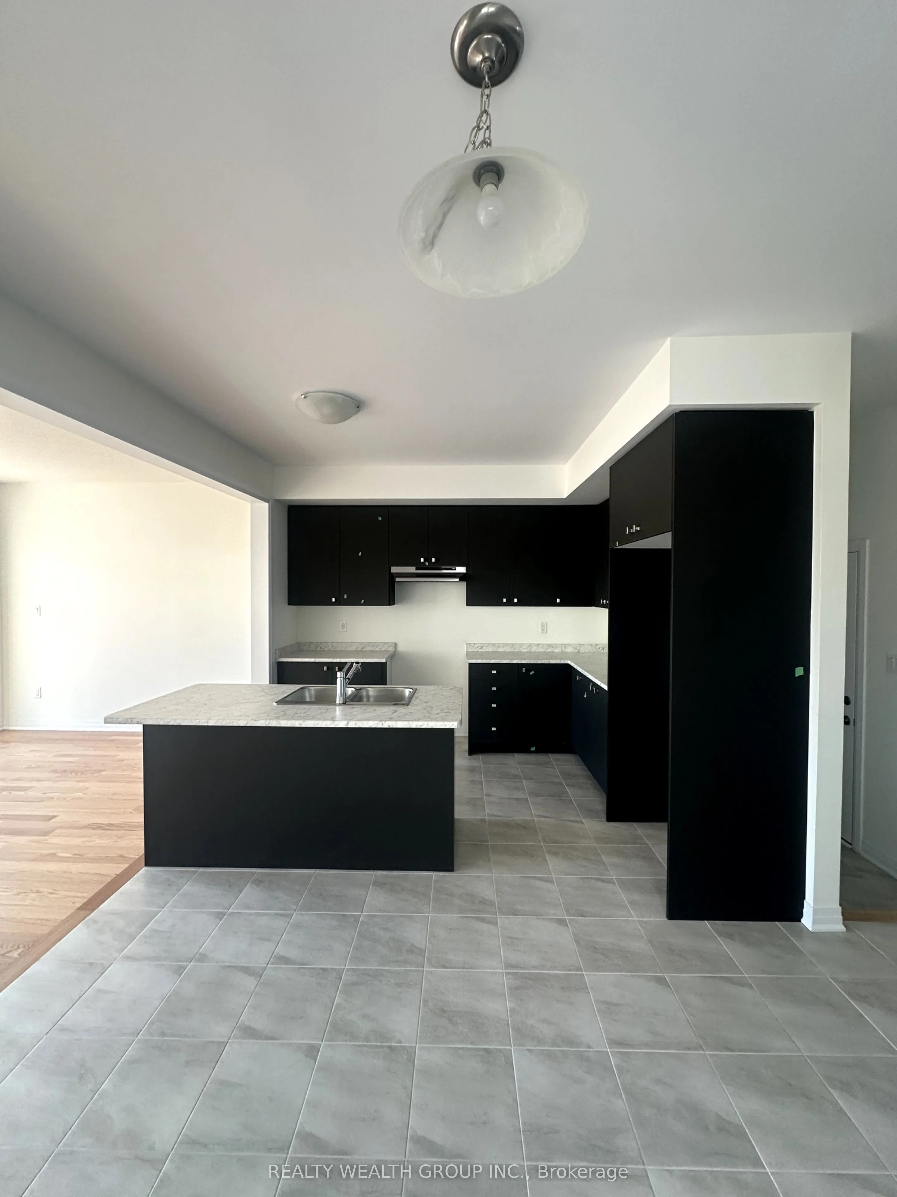41 Canvas Crescent