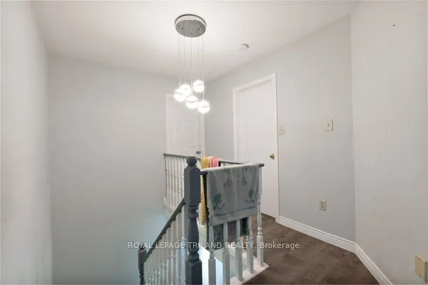 26 Redwood Lane