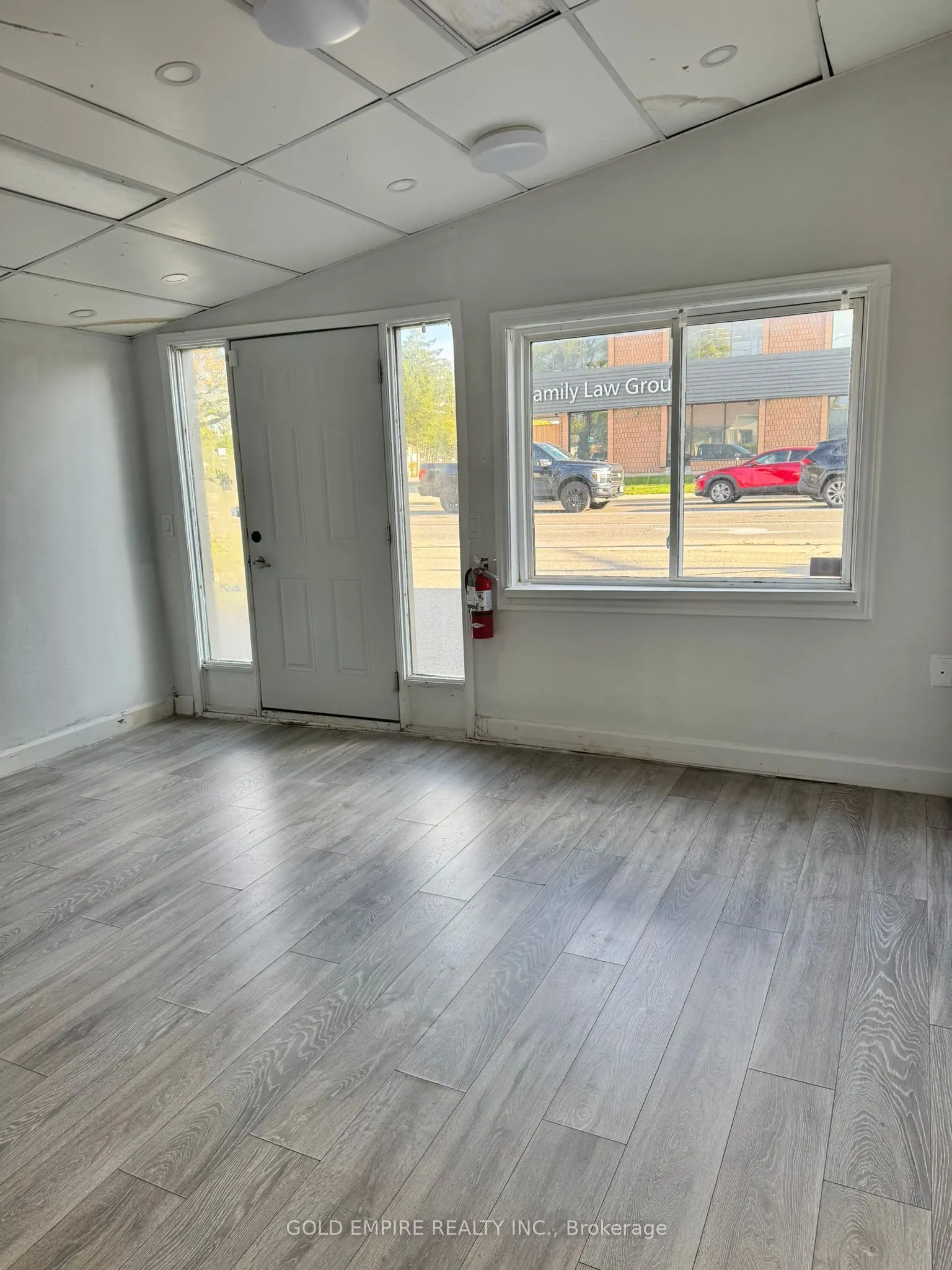 1041 Gainsborough Road