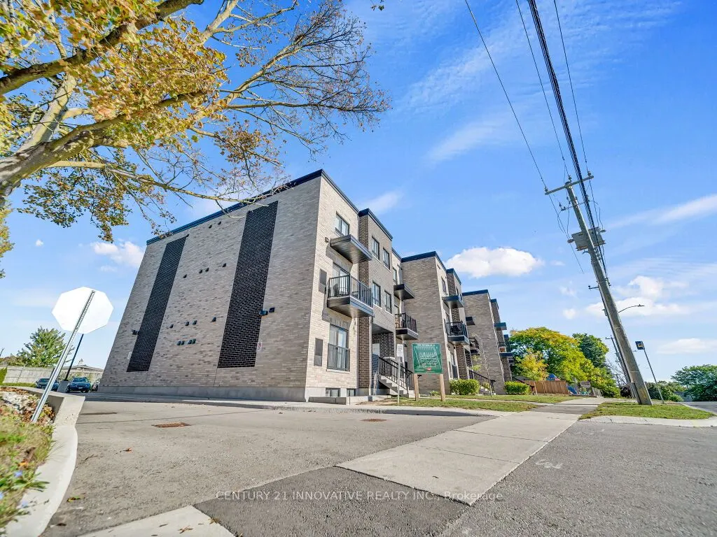 600 Victoria Street, #17