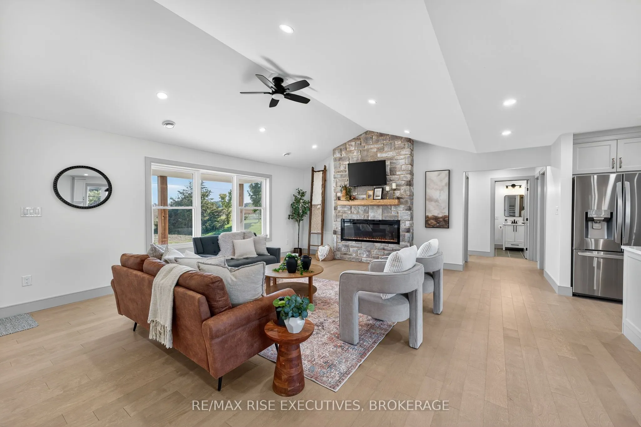 2206 Sands Road