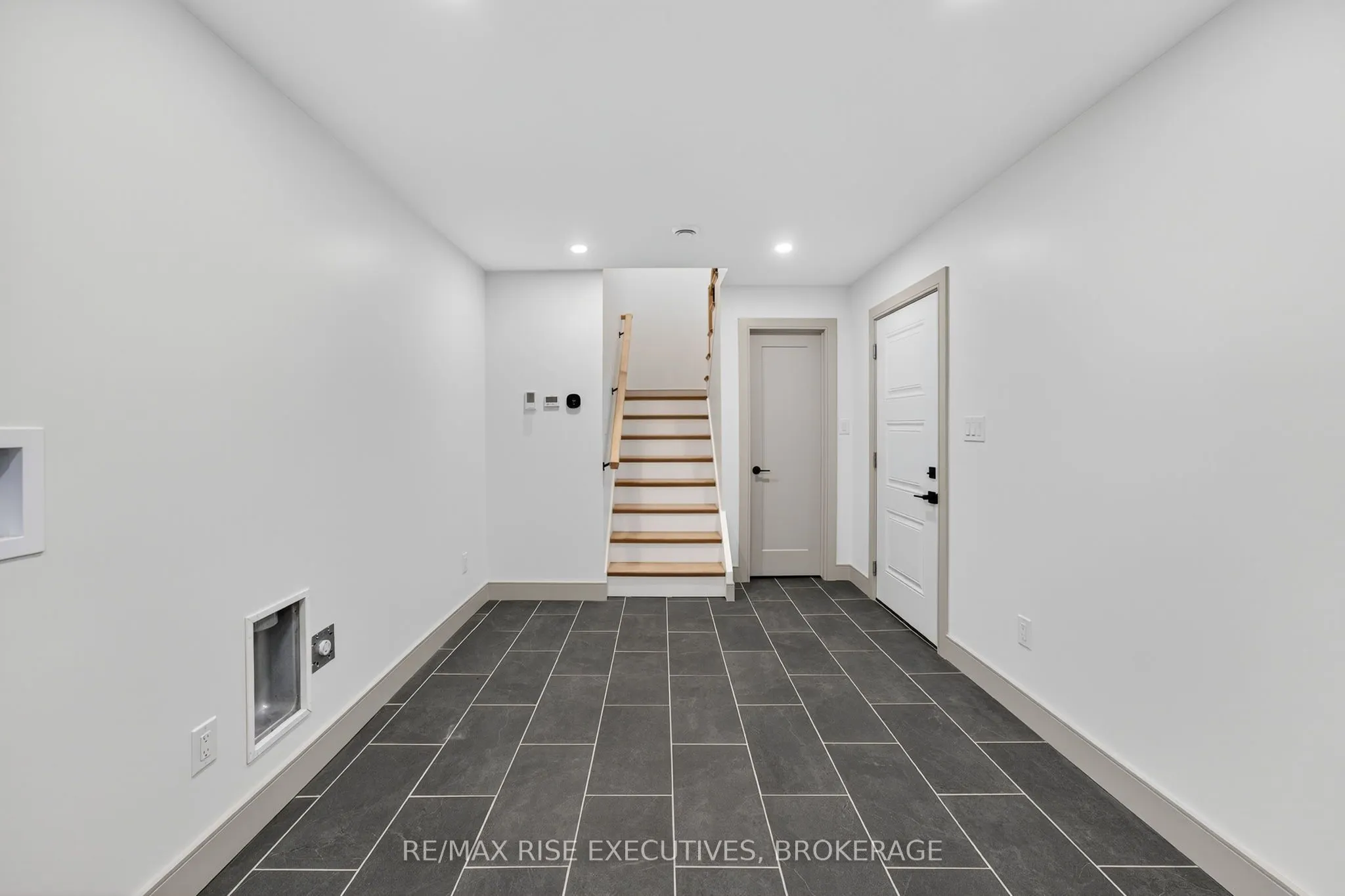 2206 Sands Road