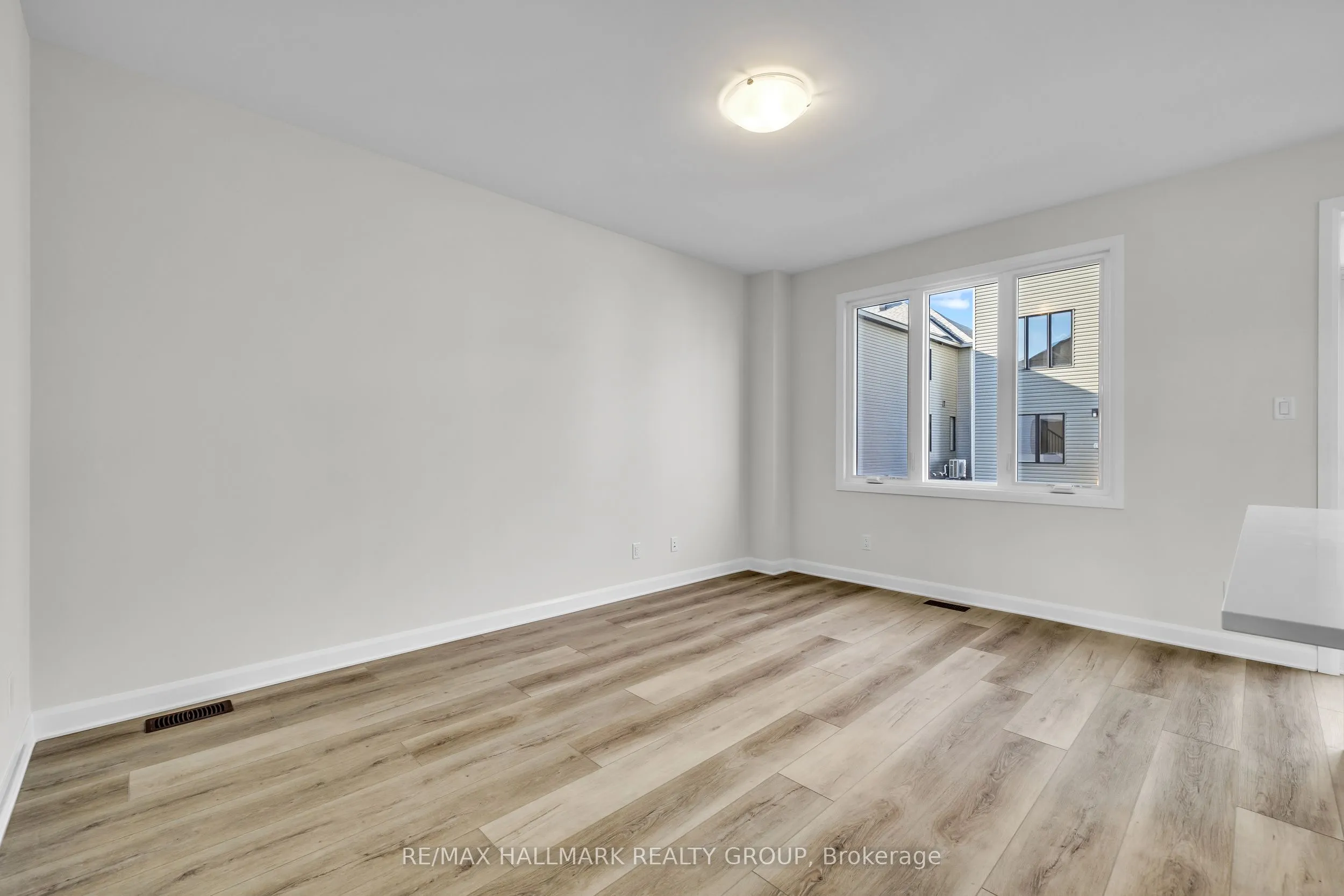 2526 Espirit Drive