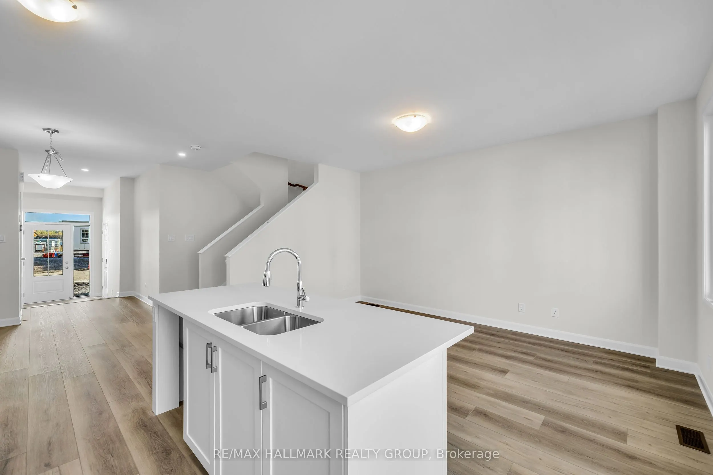 2526 Espirit Drive