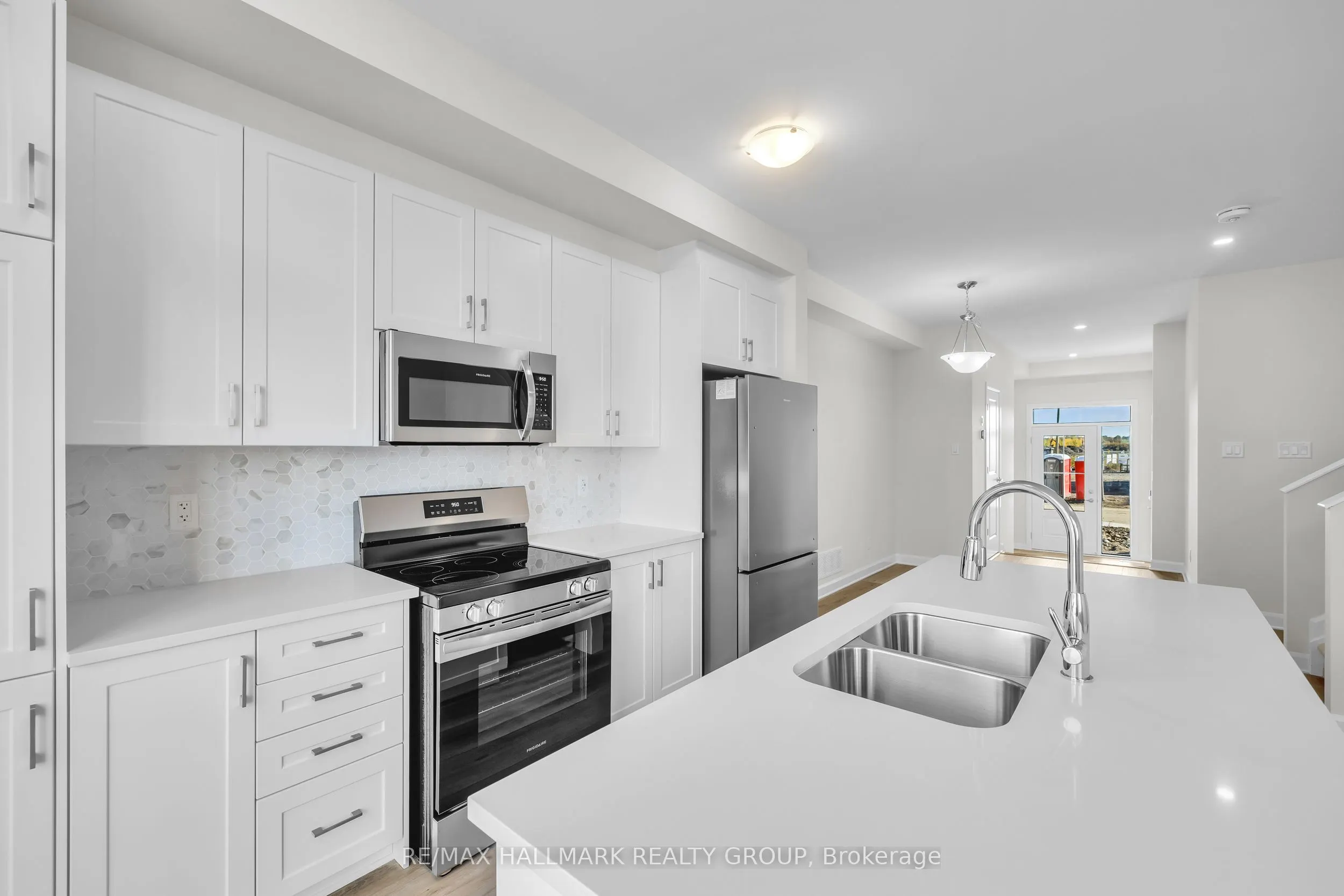 2526 Espirit Drive