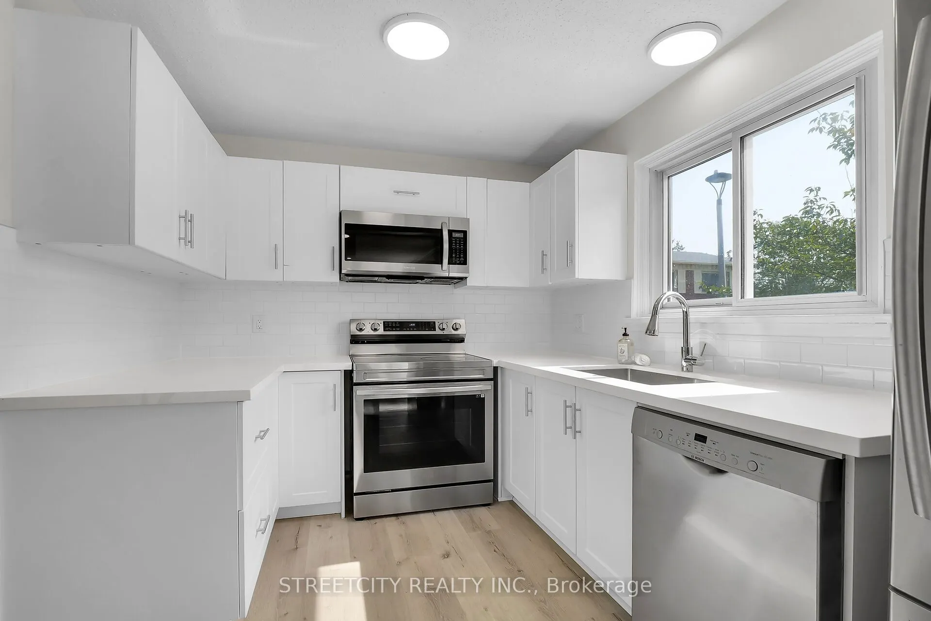 402 Homestead Court, #26