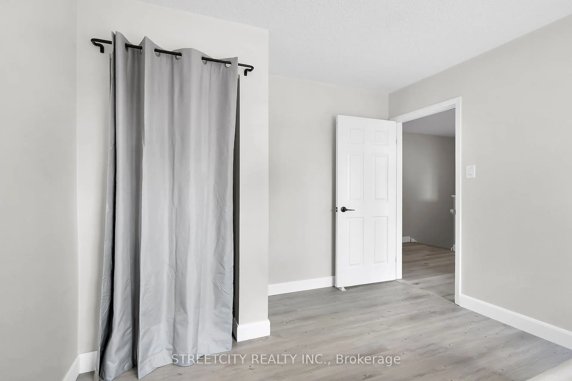 402 Homestead Court, #26