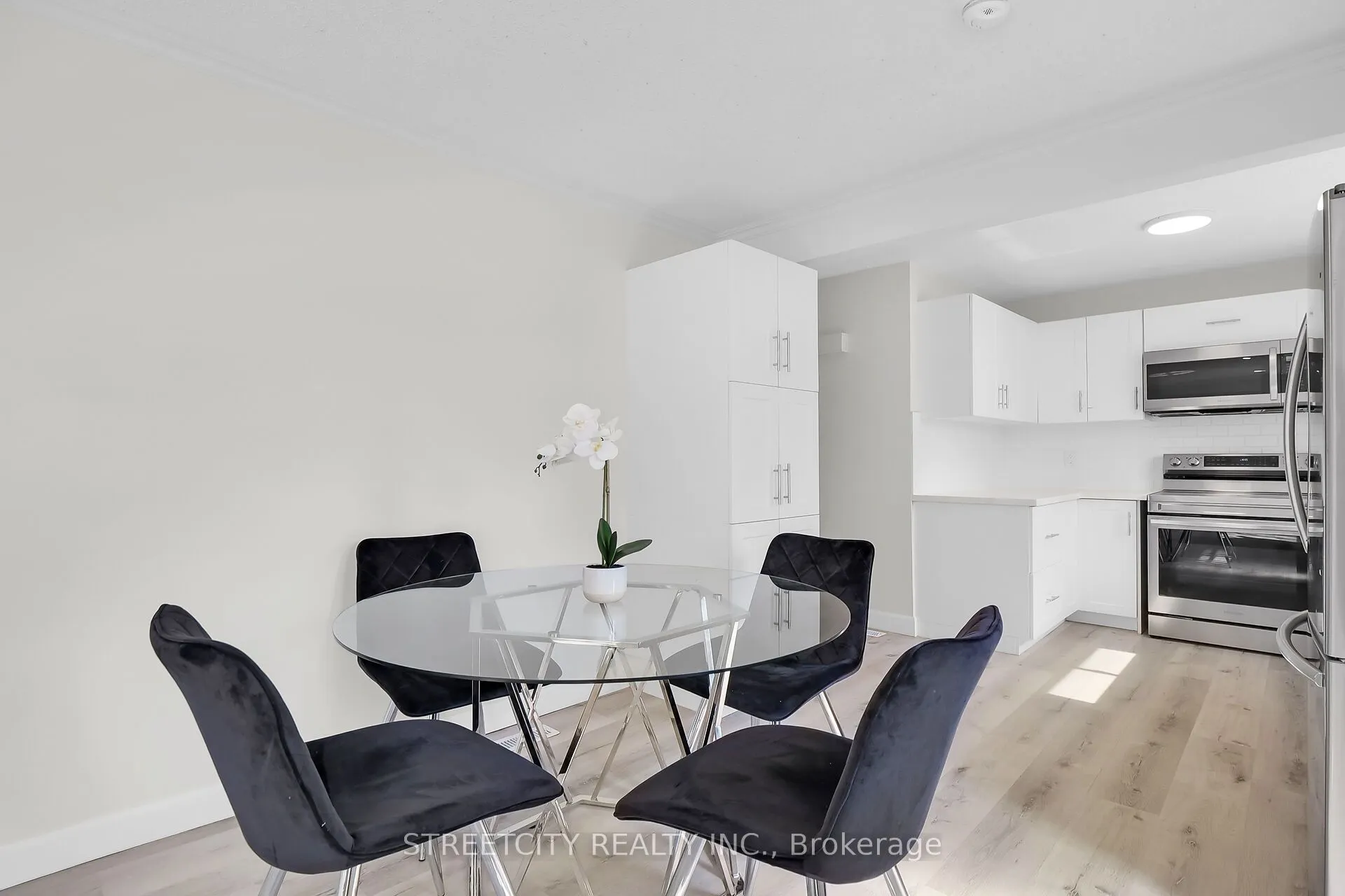402 Homestead Court, #26