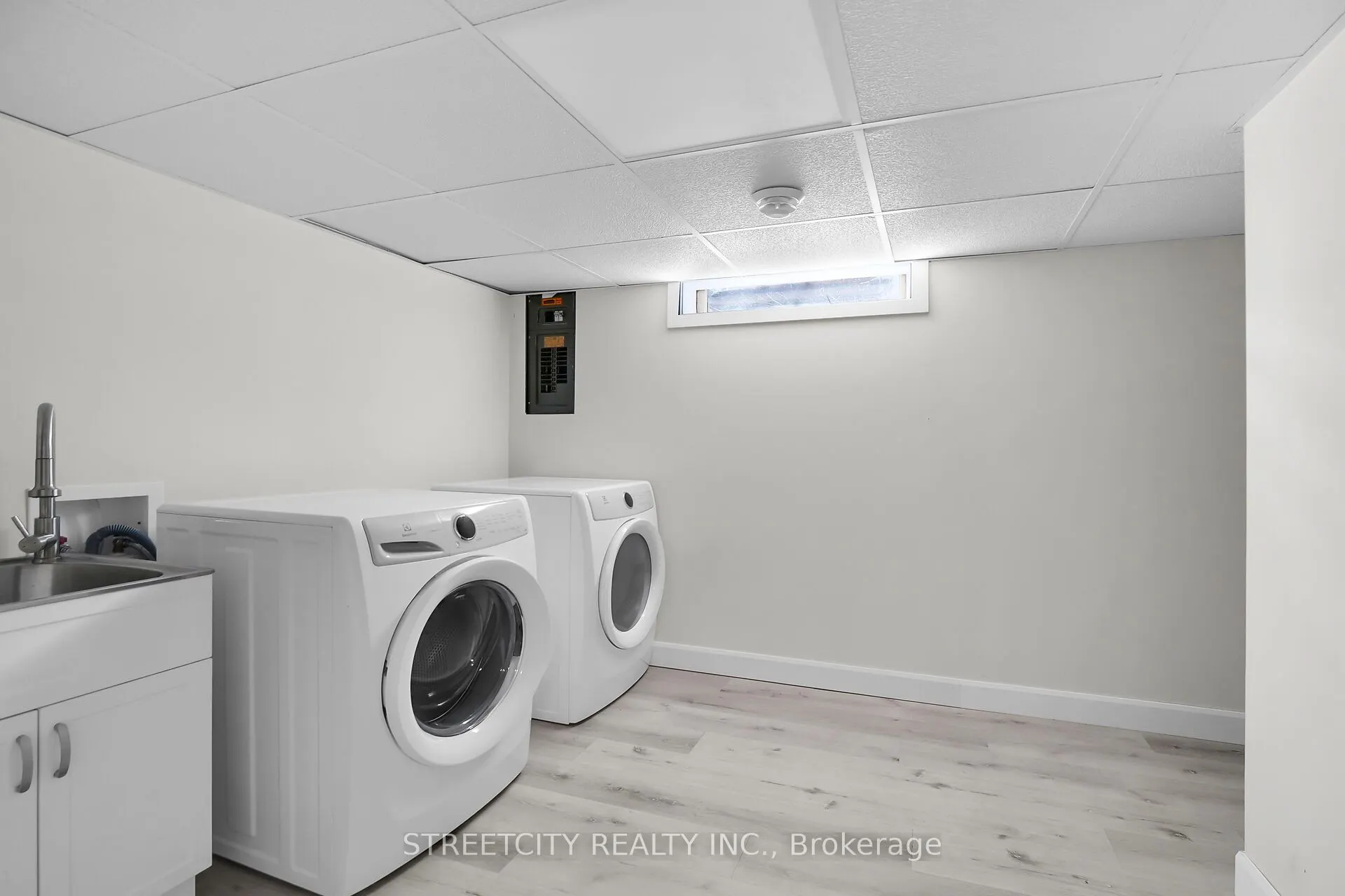402 Homestead Court, #26