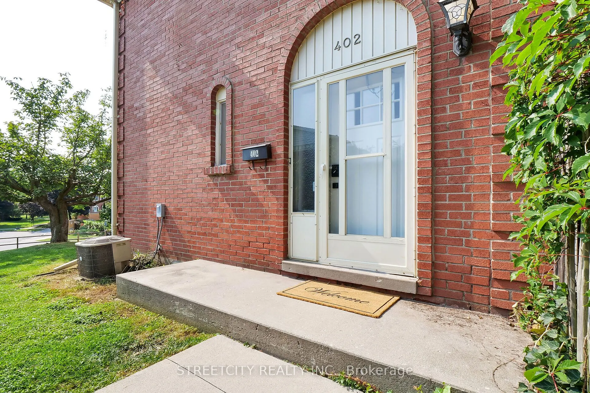 402 Homestead Court, #26
