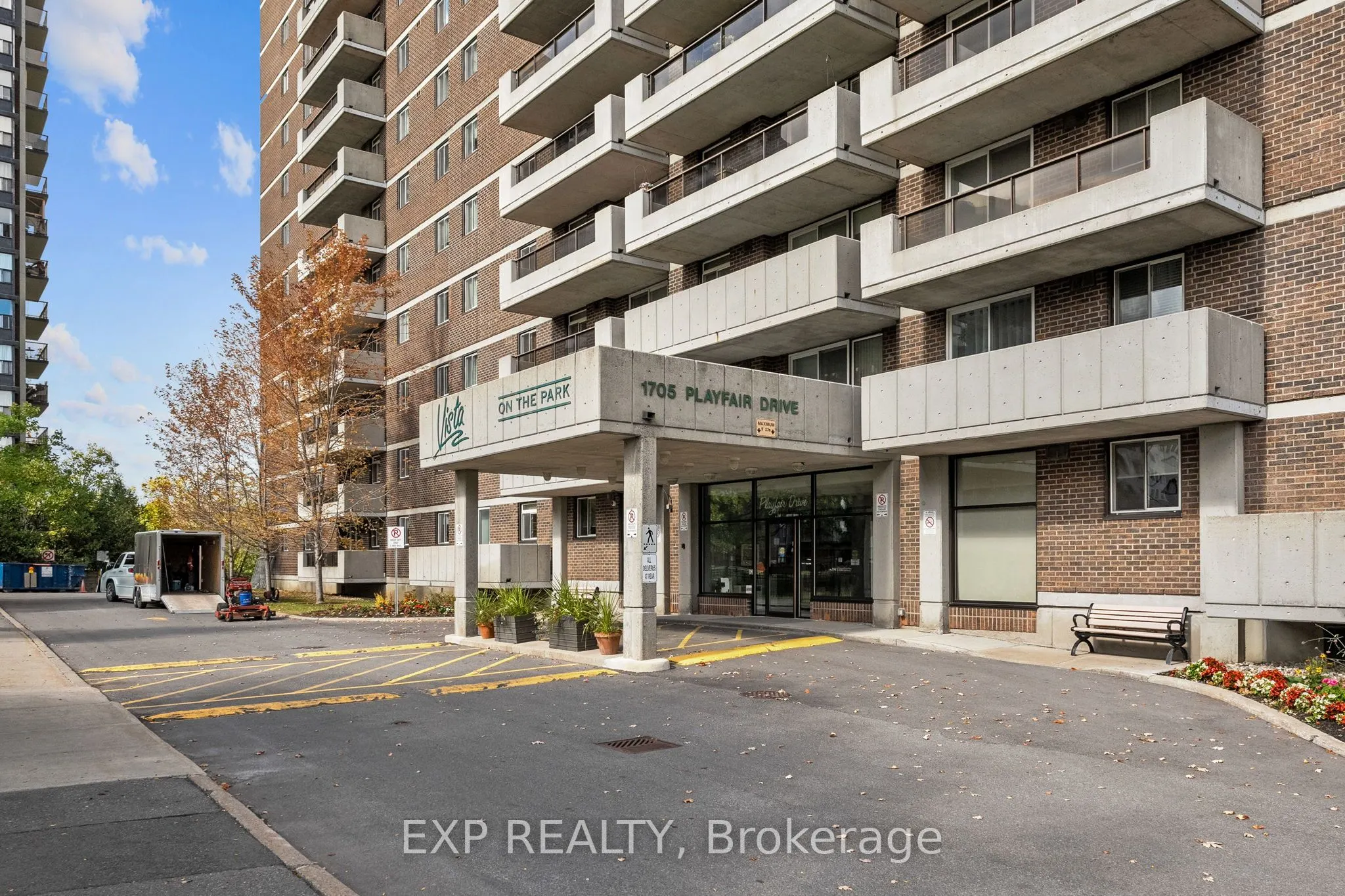 1705 Playfair Drive, #903