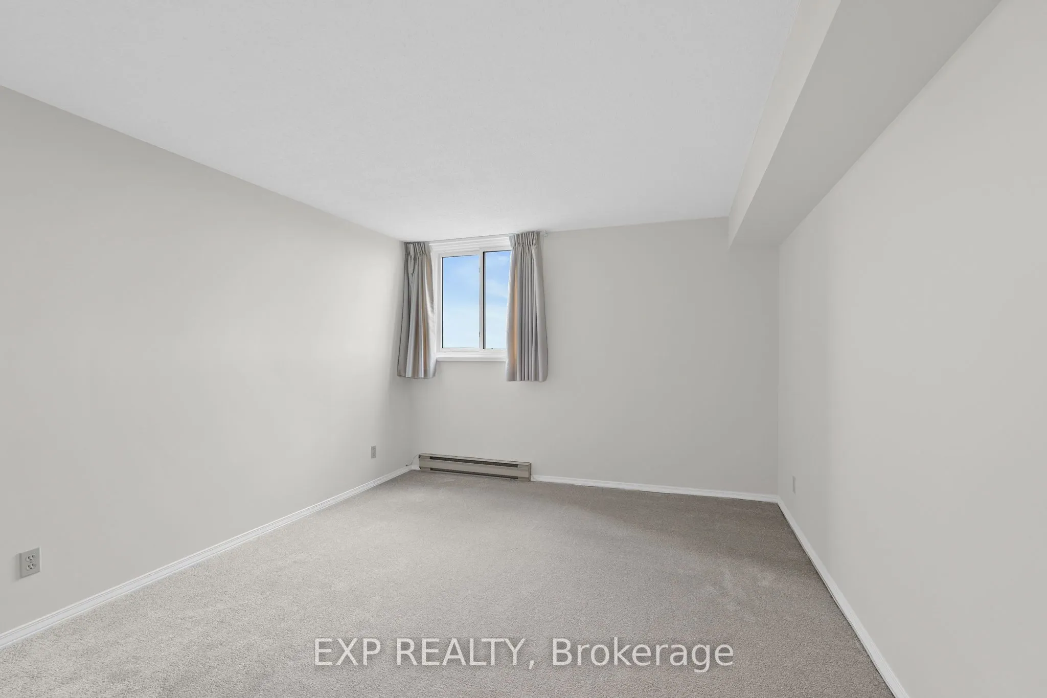 1705 Playfair Drive, #903