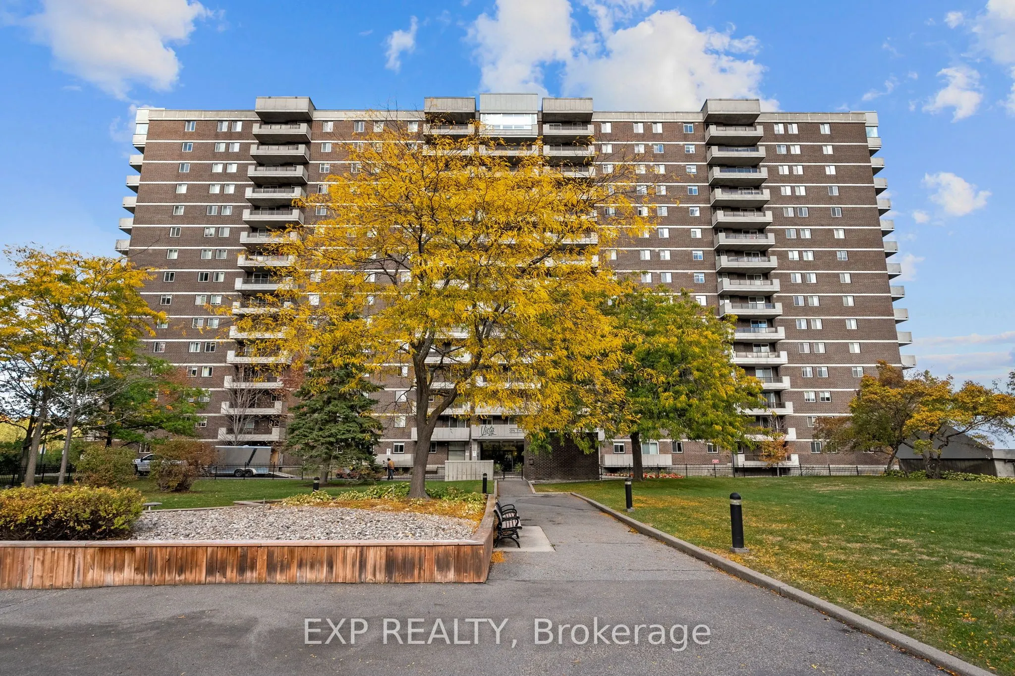 1705 Playfair Drive, #903