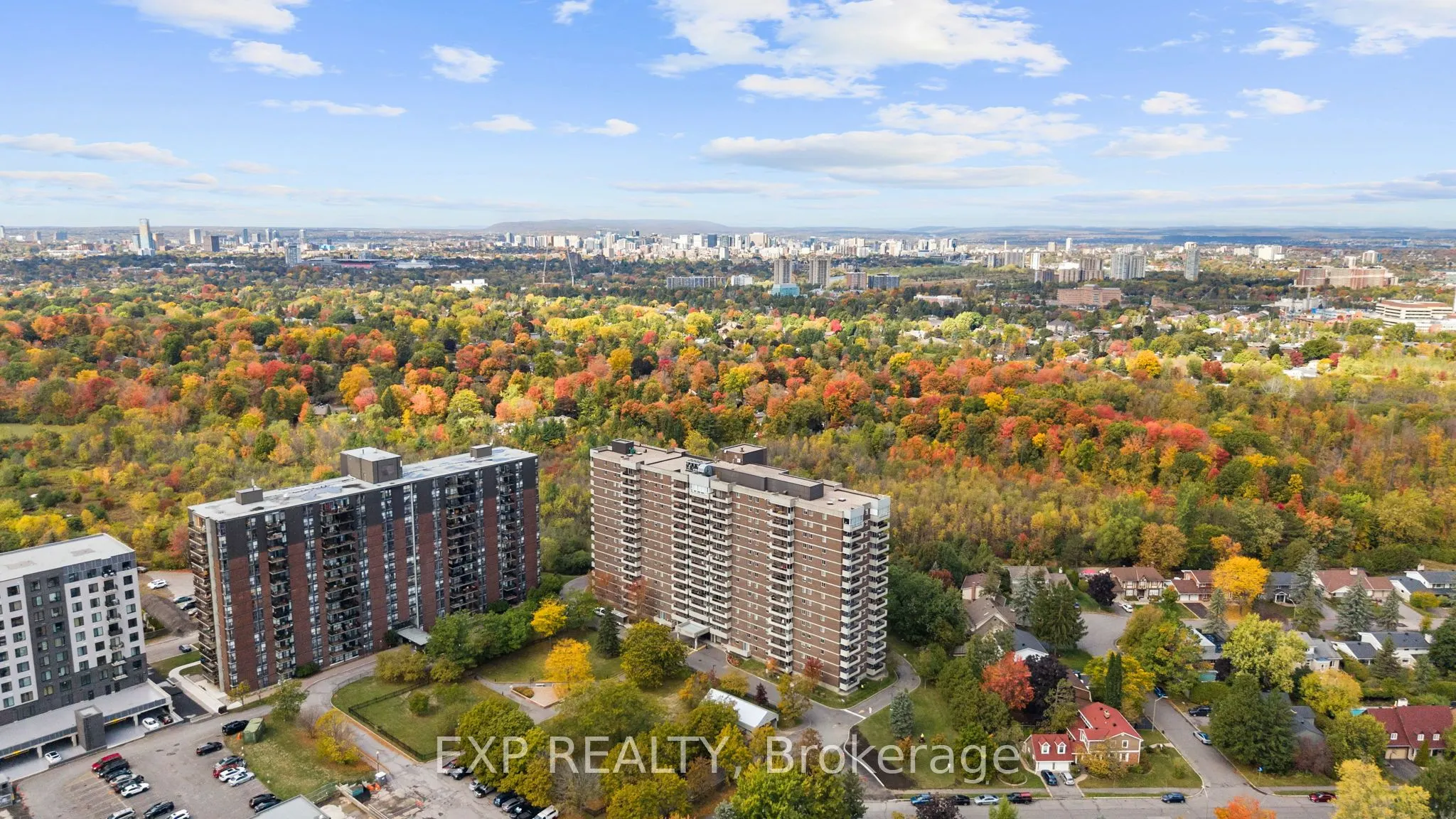 1705 Playfair Drive, #903