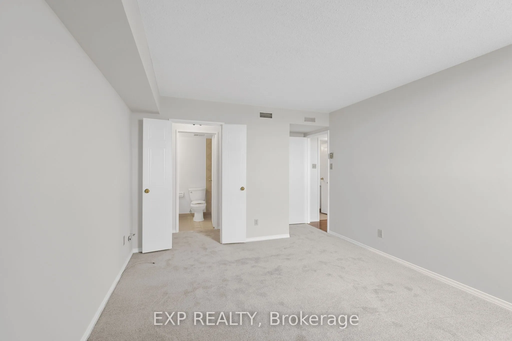 1705 Playfair Drive, #903