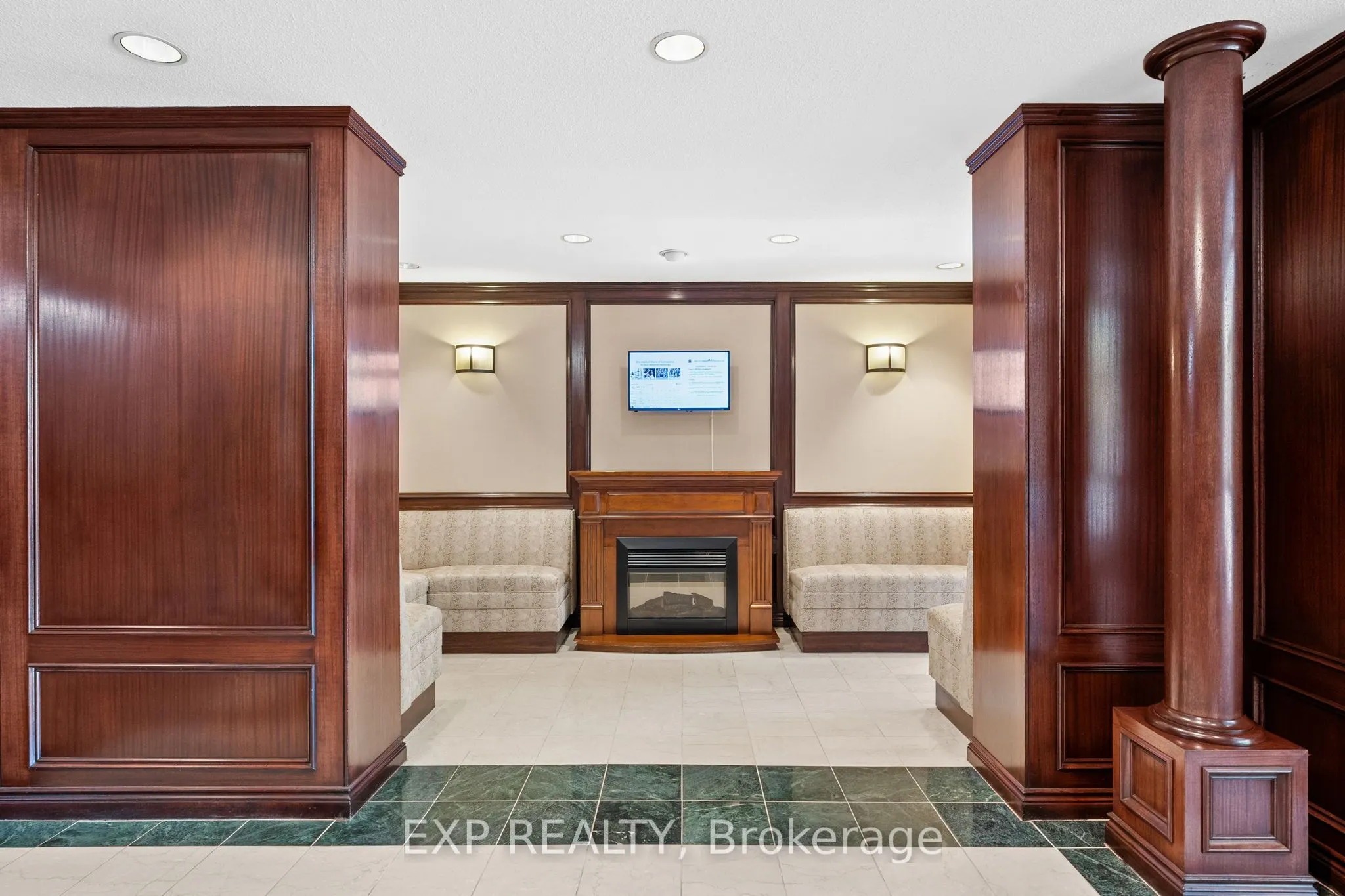 1705 Playfair Drive, #903