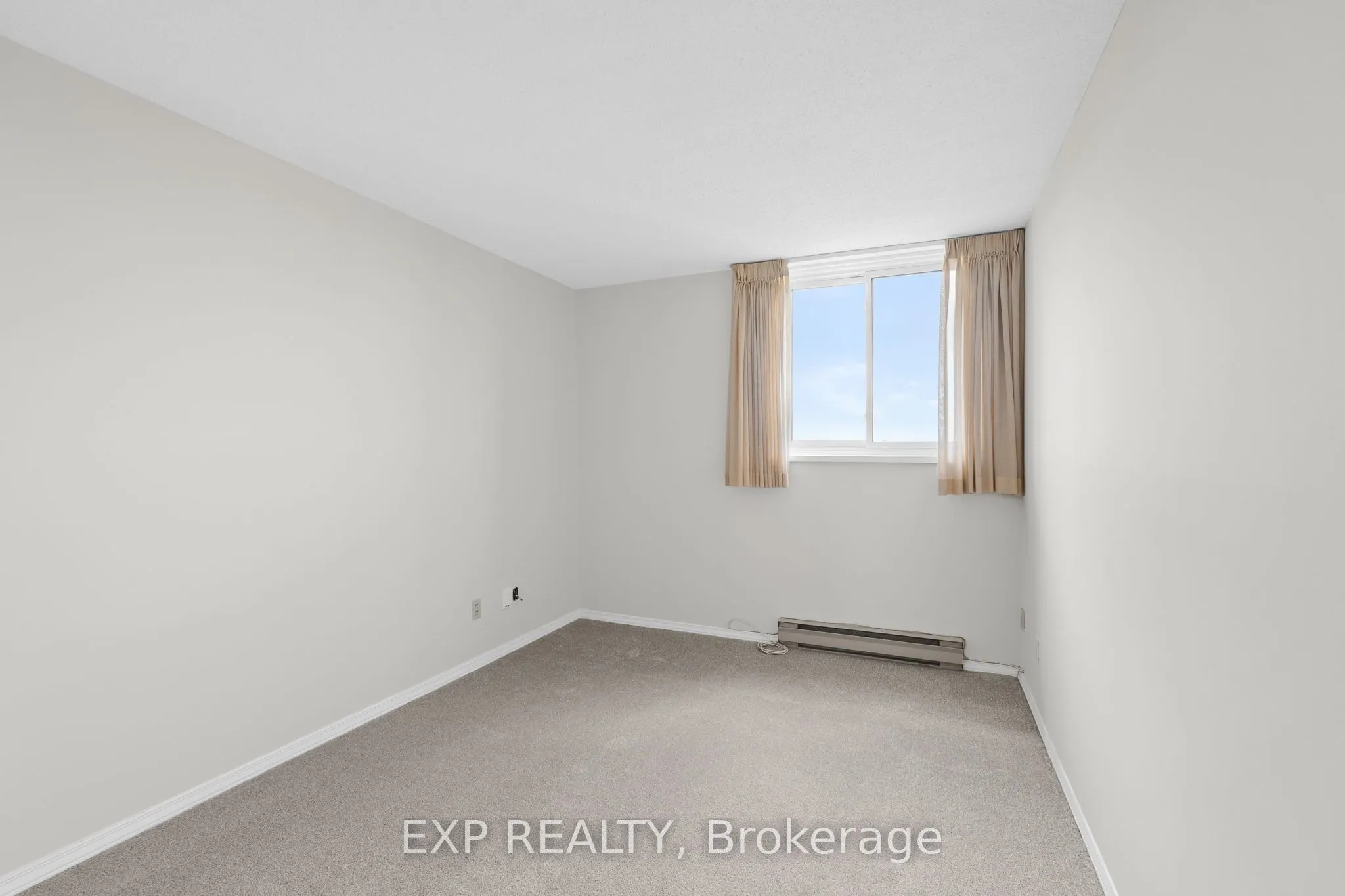1705 Playfair Drive, #903