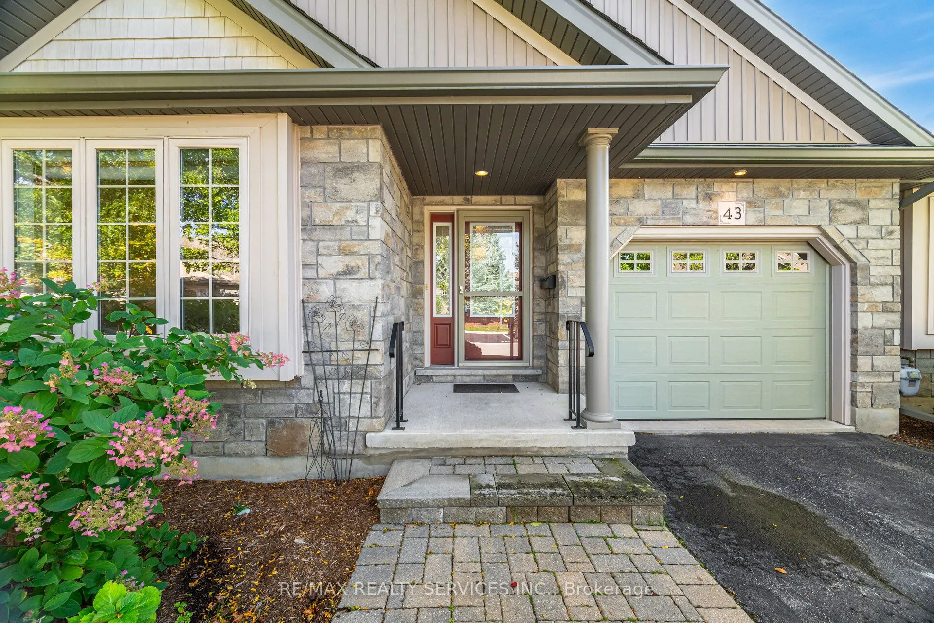 43 Rose Glen Crescent, #20